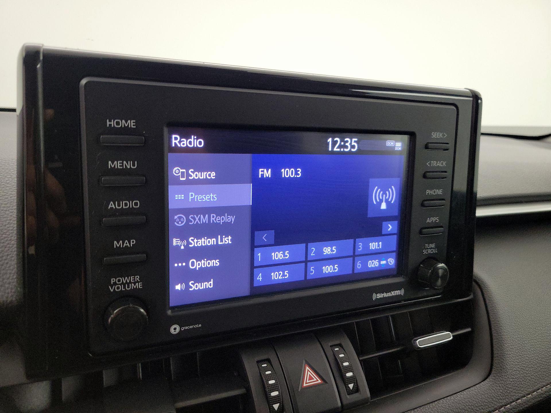 Thumbnail: 2022 Toyota RAV4 - 15