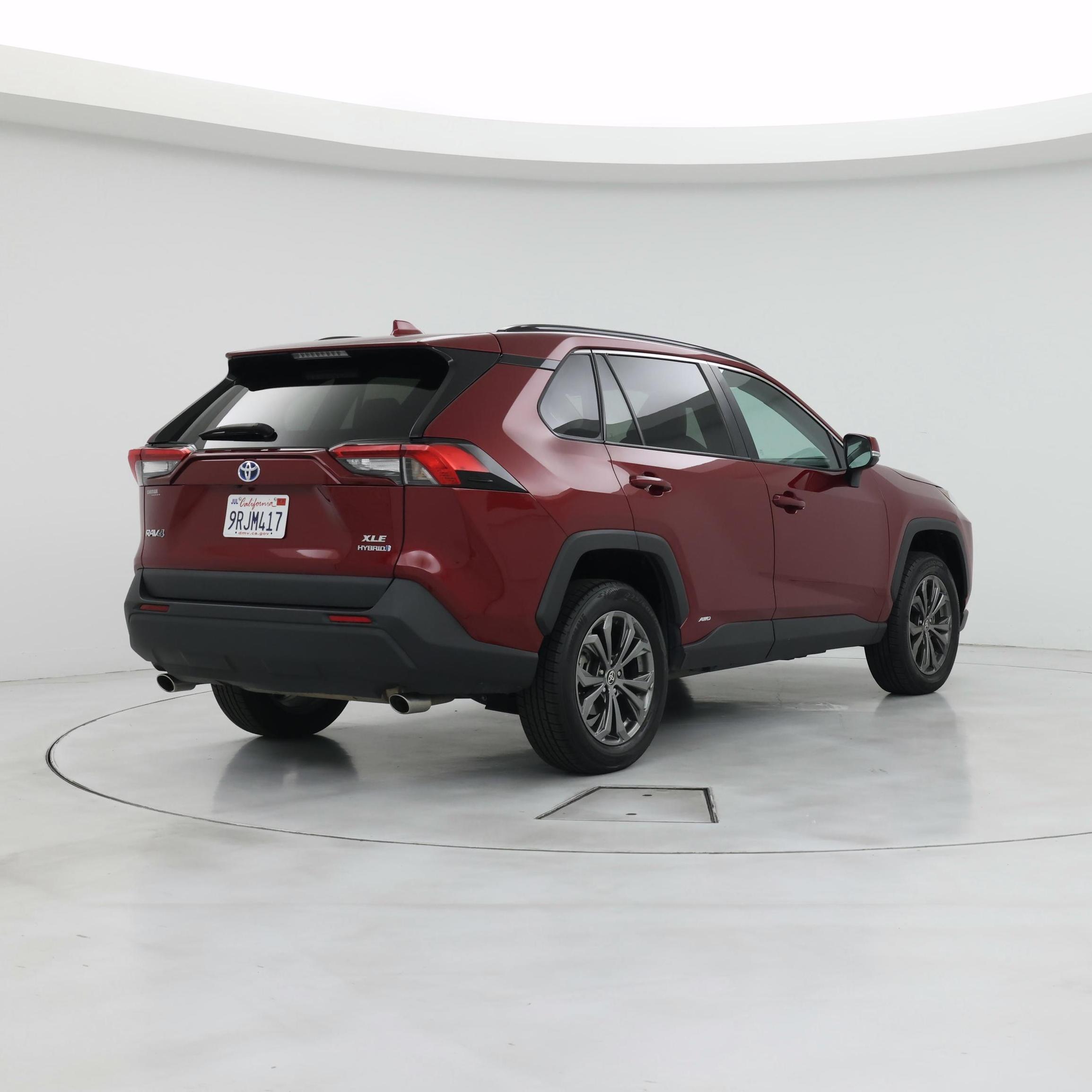 Thumbnail: 2022 Toyota RAV4 - 8