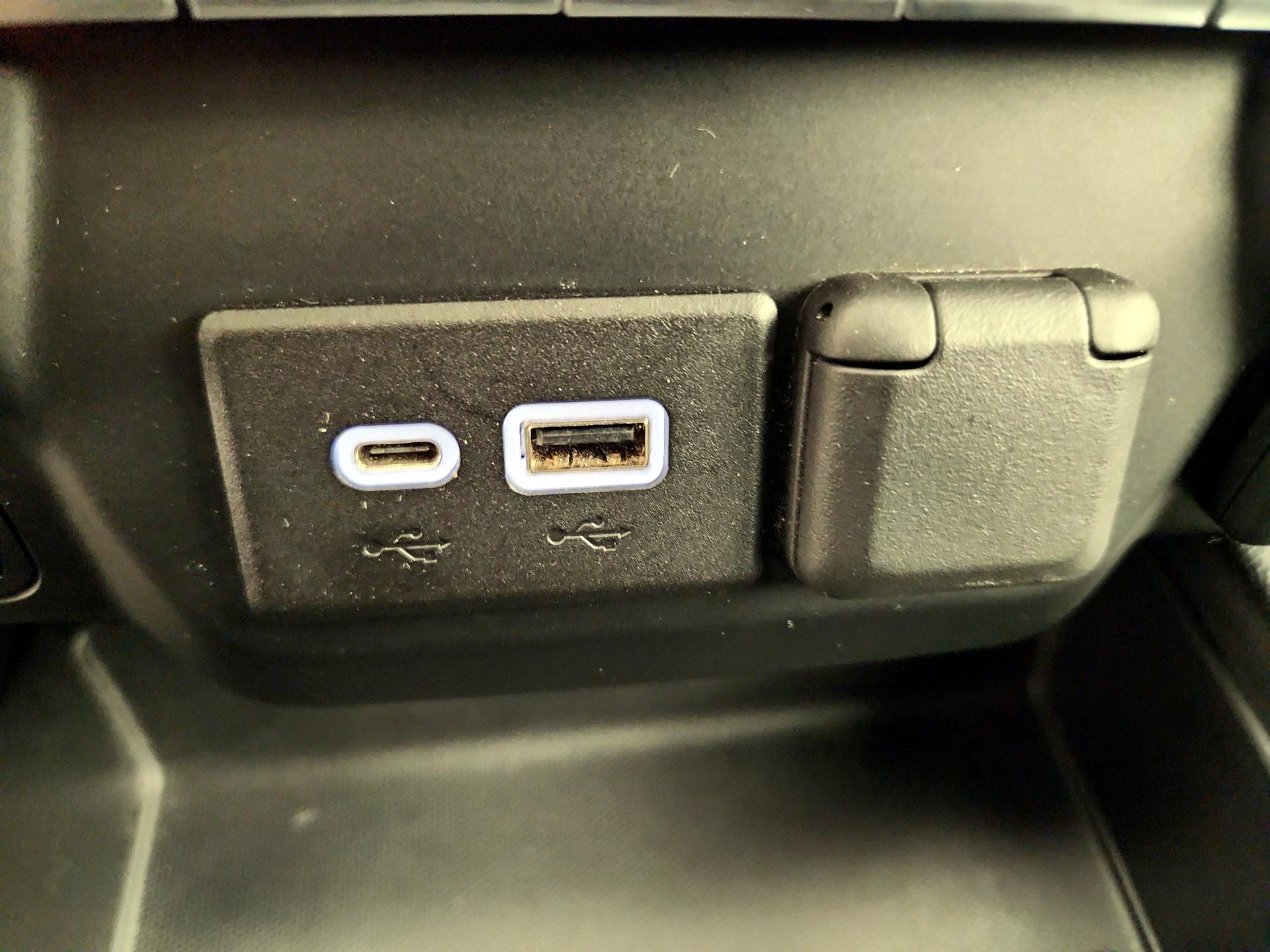 Thumbnail: 2019 Chevrolet Silverado 1500 - 18