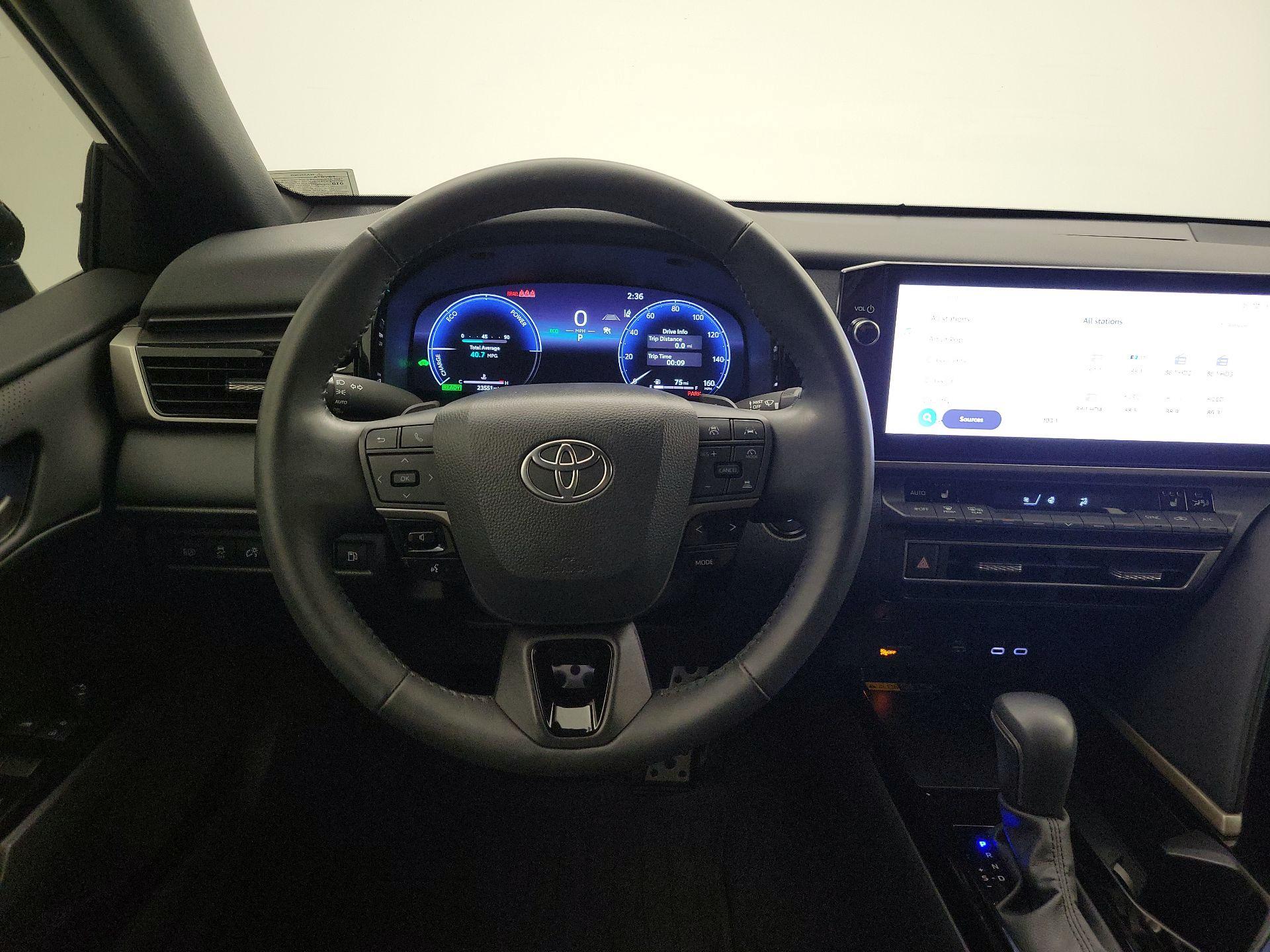 Thumbnail: 2025 Toyota Camry - 10