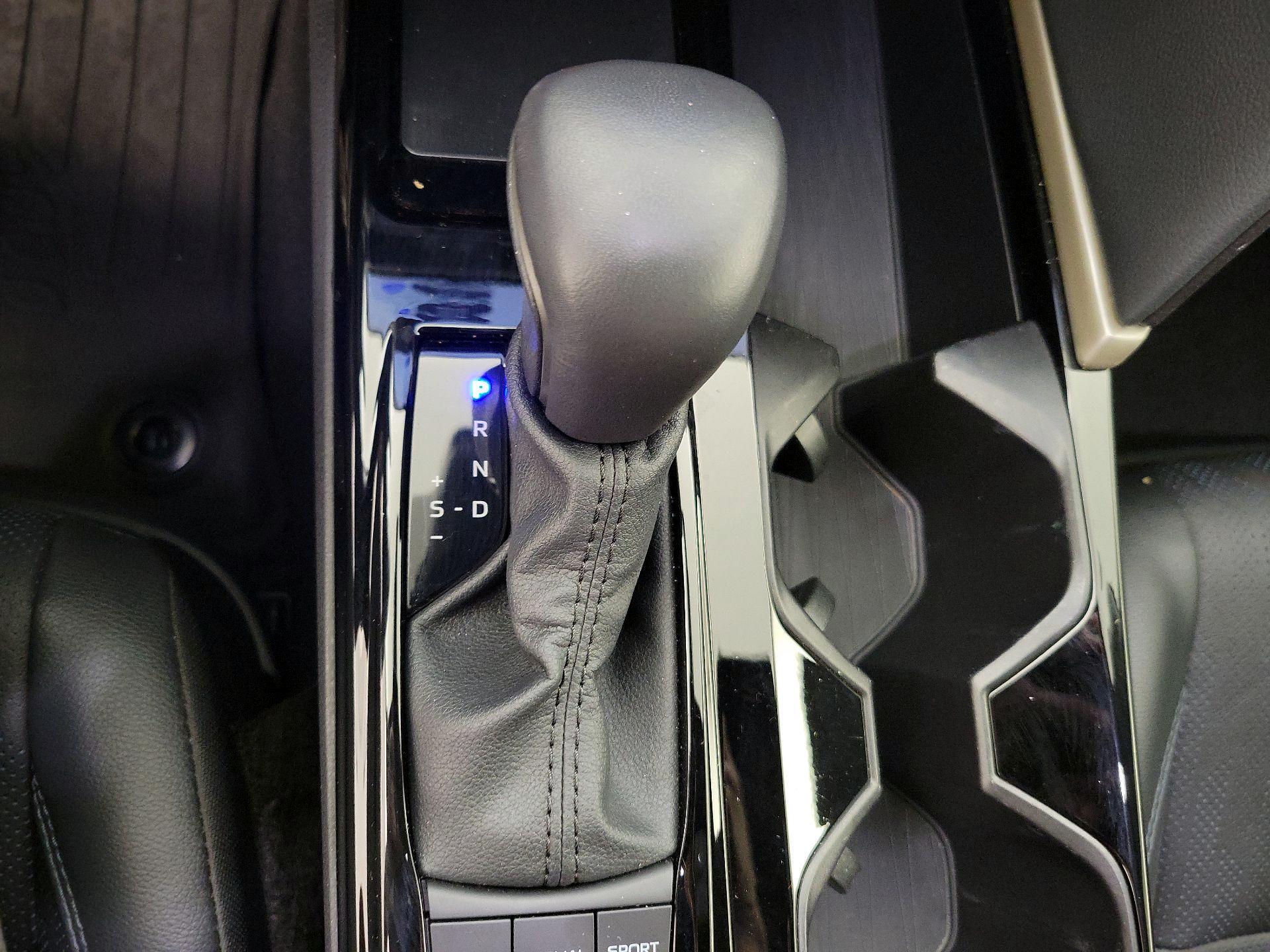 Thumbnail: 2025 Toyota Camry - 17