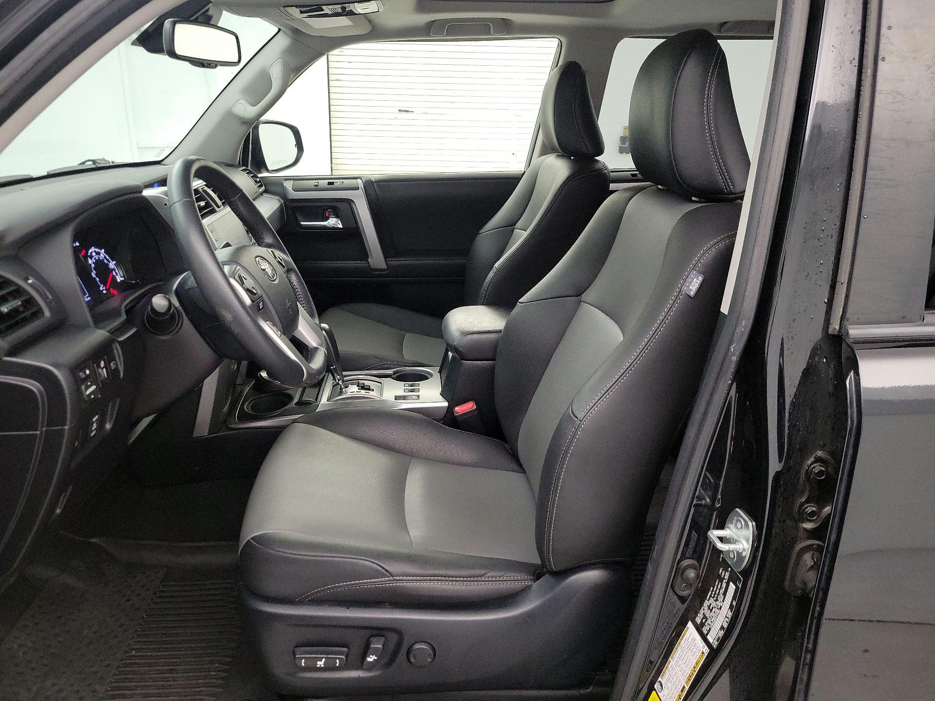 Thumbnail: 2020 Toyota 4Runner - 11