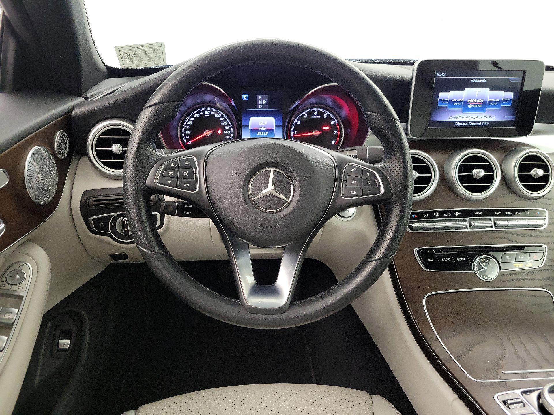 Thumbnail: 2018 Mercedes-Benz C-Class - 10