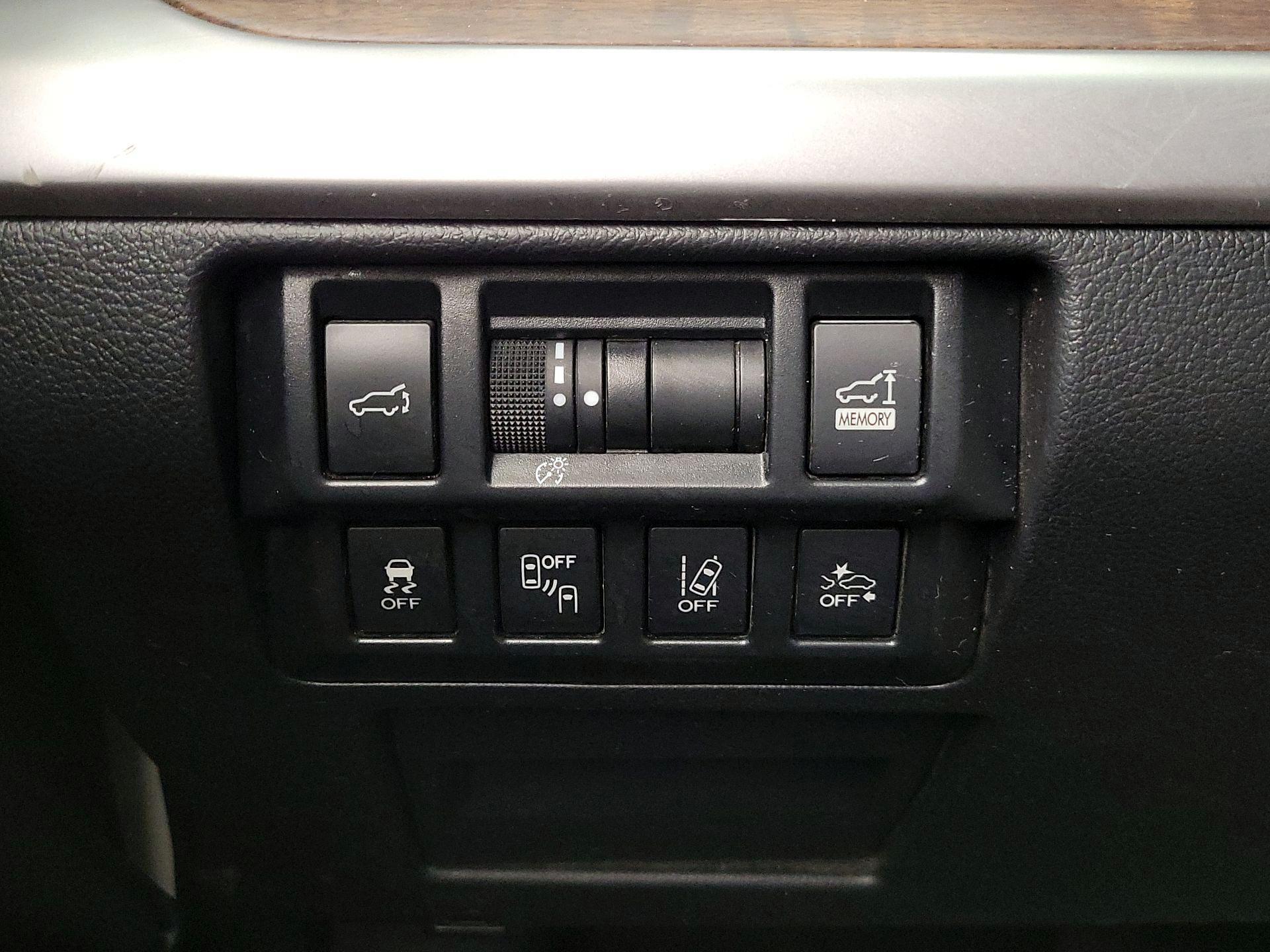 Thumbnail: 2018 Subaru Outback - 13