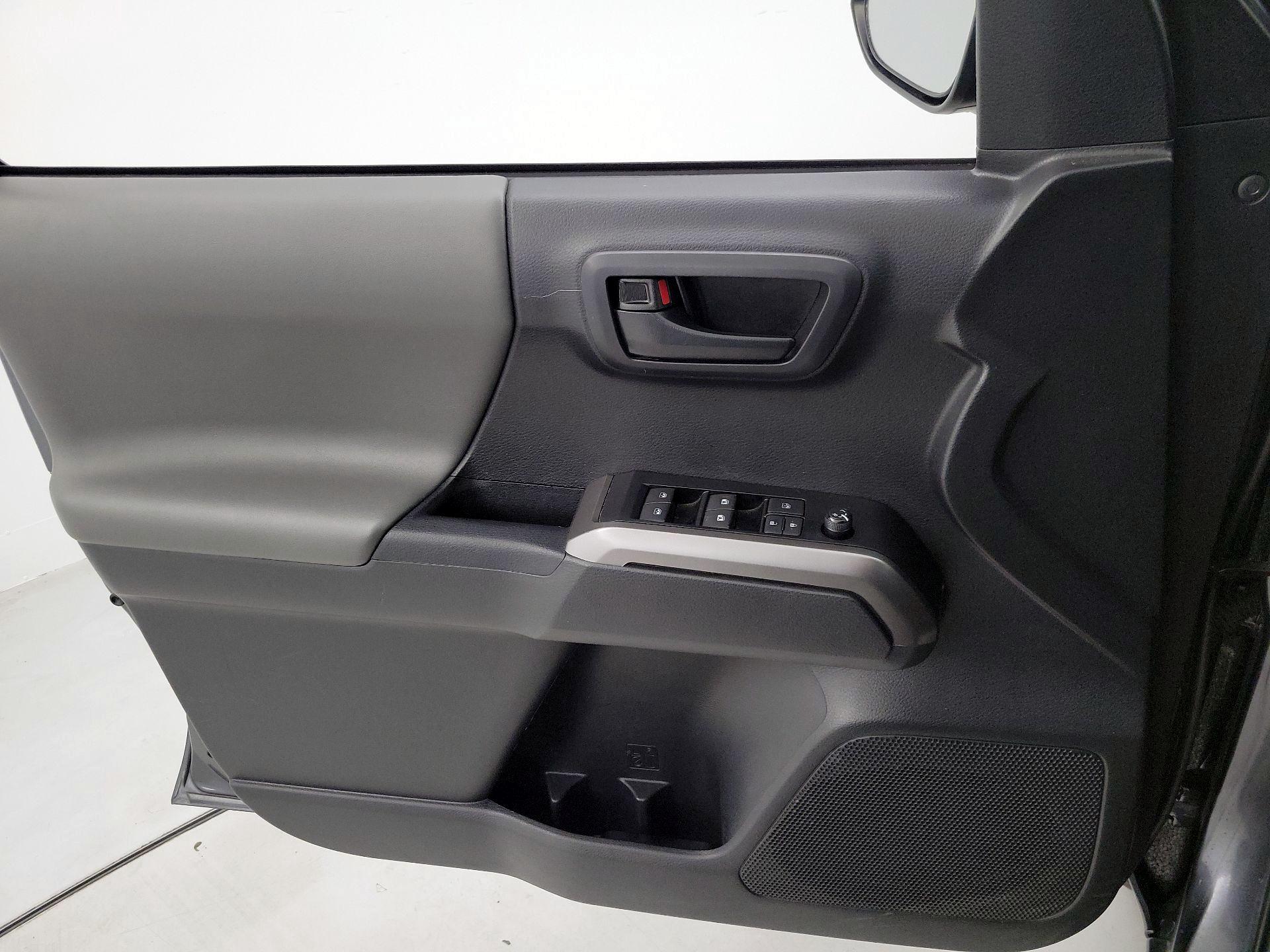 Thumbnail: 2023 Toyota Tacoma - 12