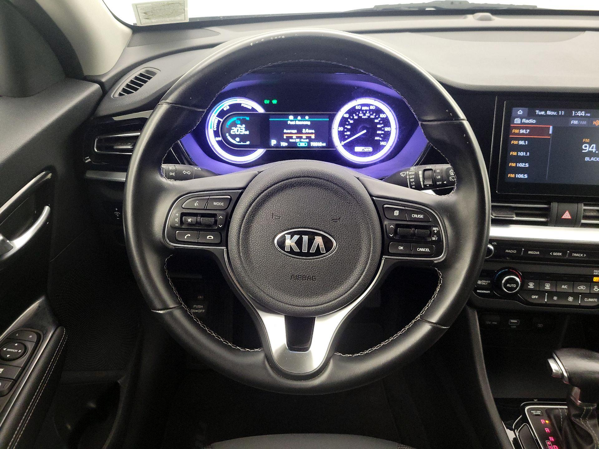 Thumbnail: 2020 Kia Niro - 10