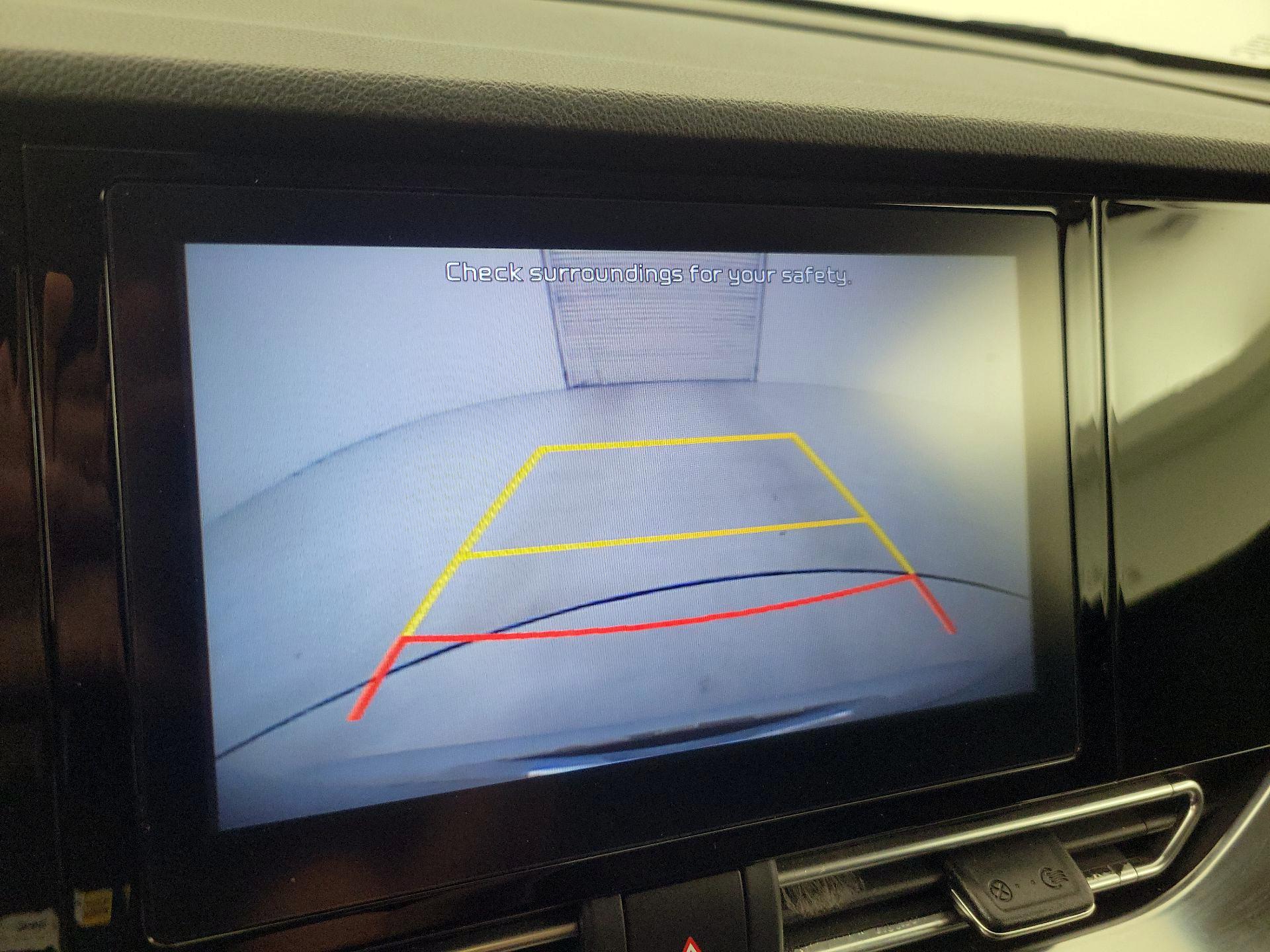 Thumbnail: 2020 Kia Niro - 14