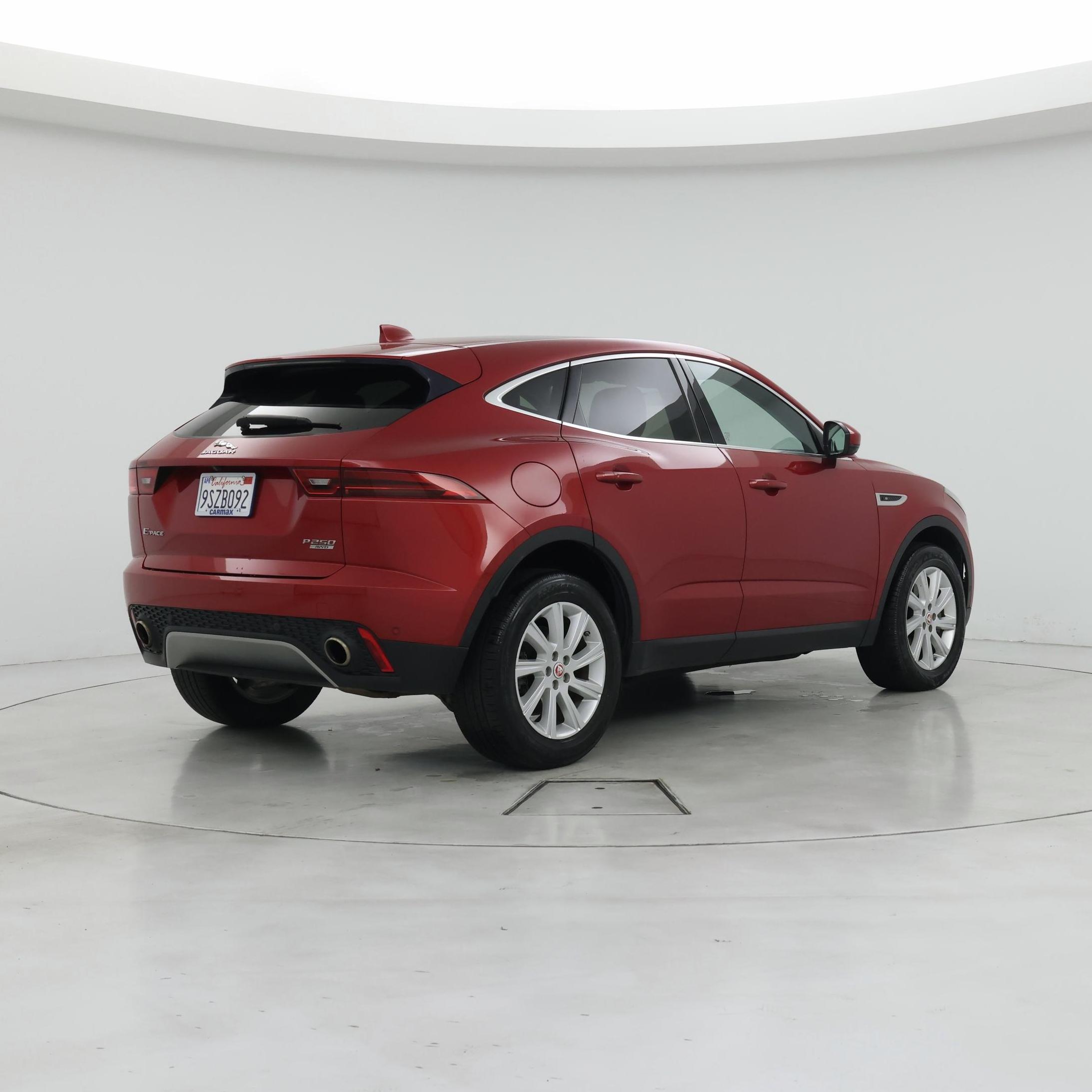 Thumbnail: 2018 Jaguar E-Pace - 8