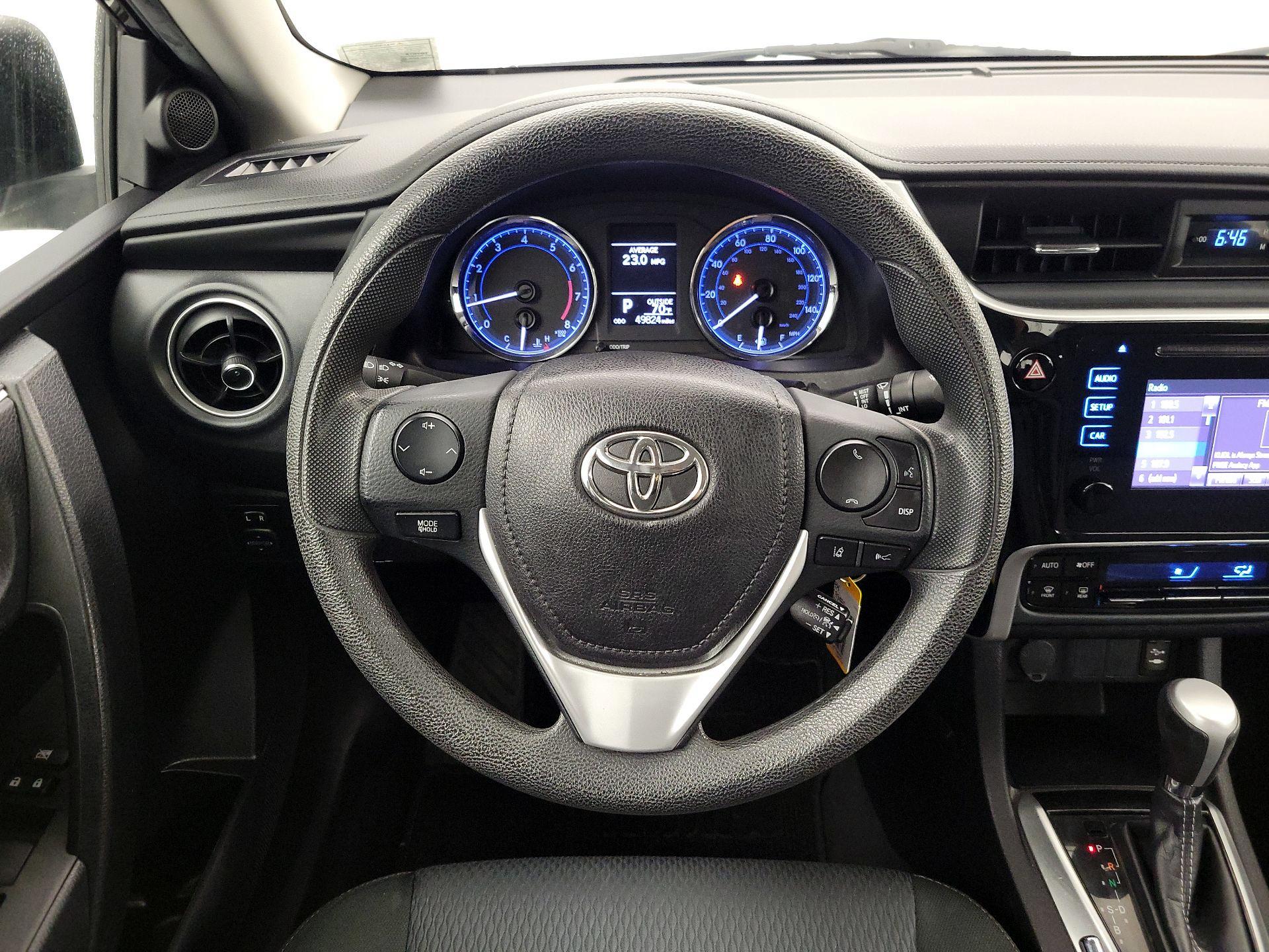 Thumbnail: 2019 Toyota Corolla - 10