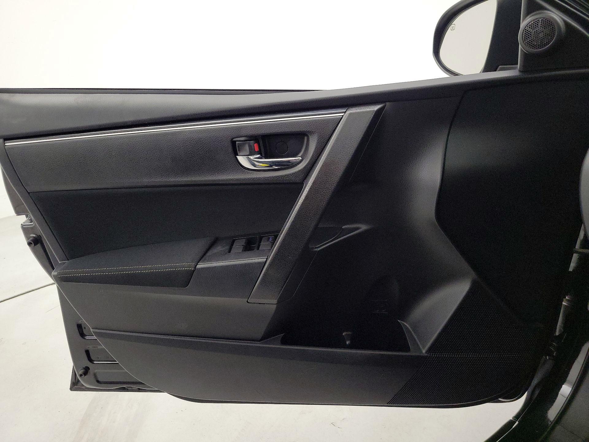 Thumbnail: 2019 Toyota Corolla - 12