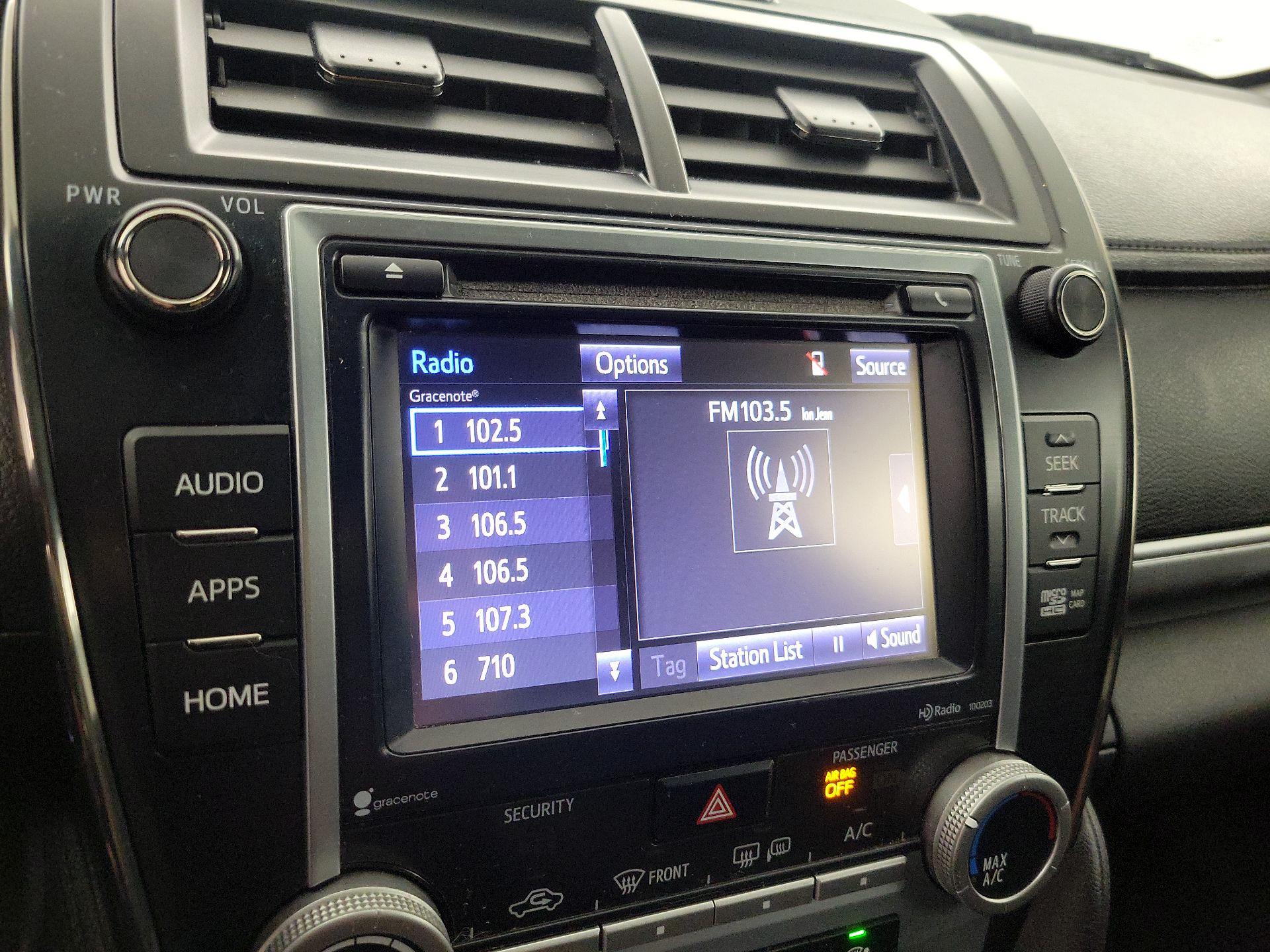 Thumbnail: 2014 Toyota Camry - 15