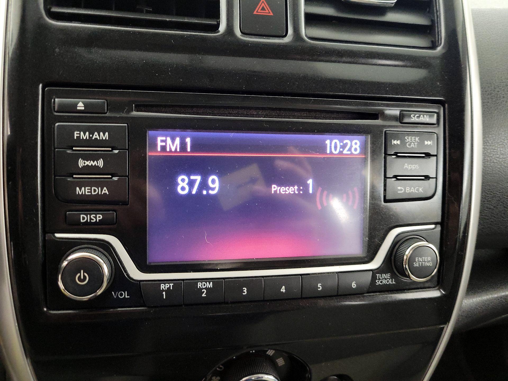 Thumbnail: 2016 Nissan Versa Note - 15