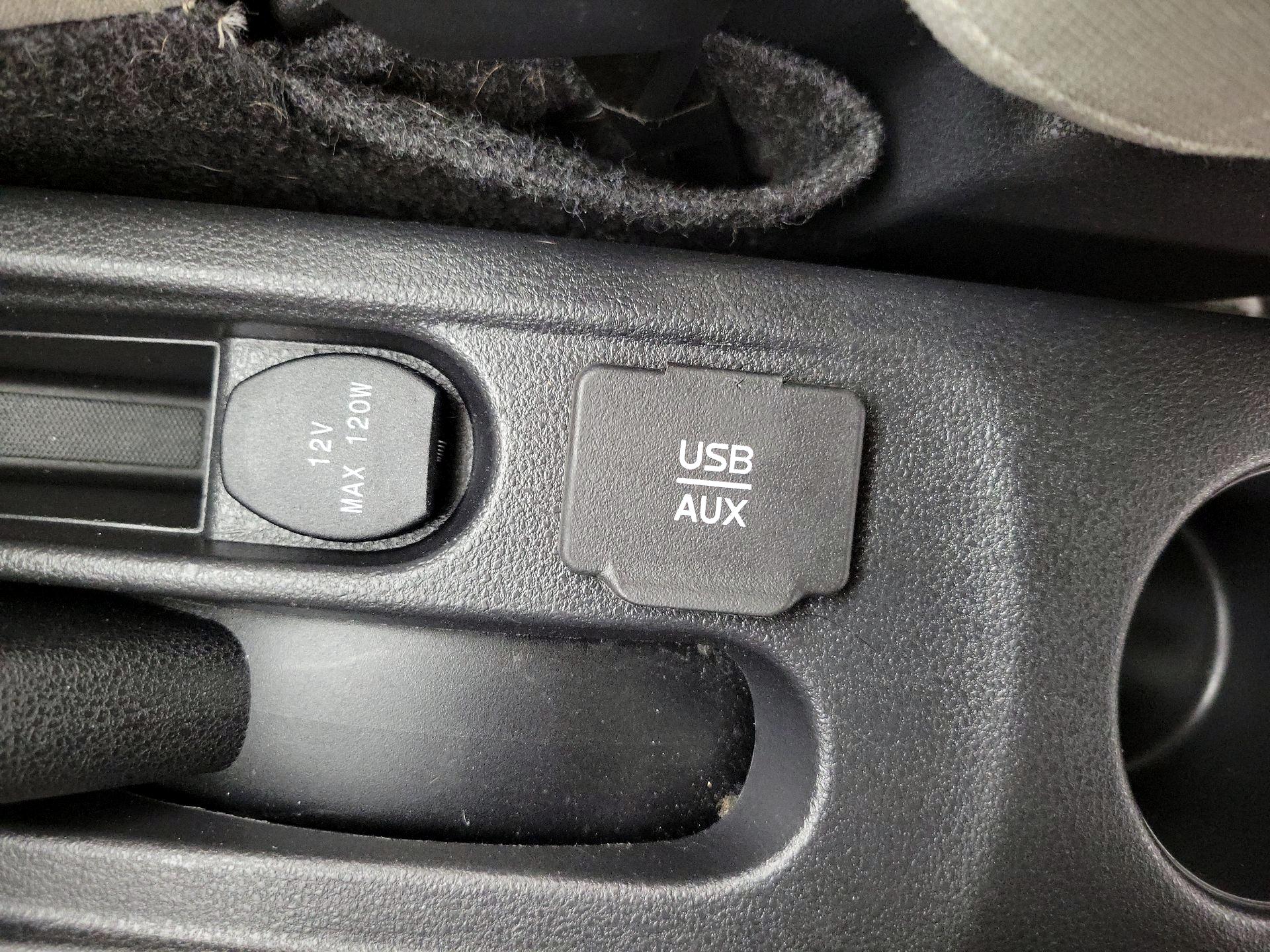 Thumbnail: 2016 Nissan Versa Note - 18