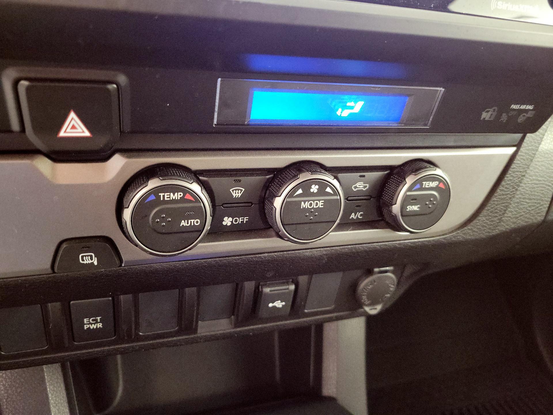 Thumbnail: 2022 Toyota Tacoma - 16