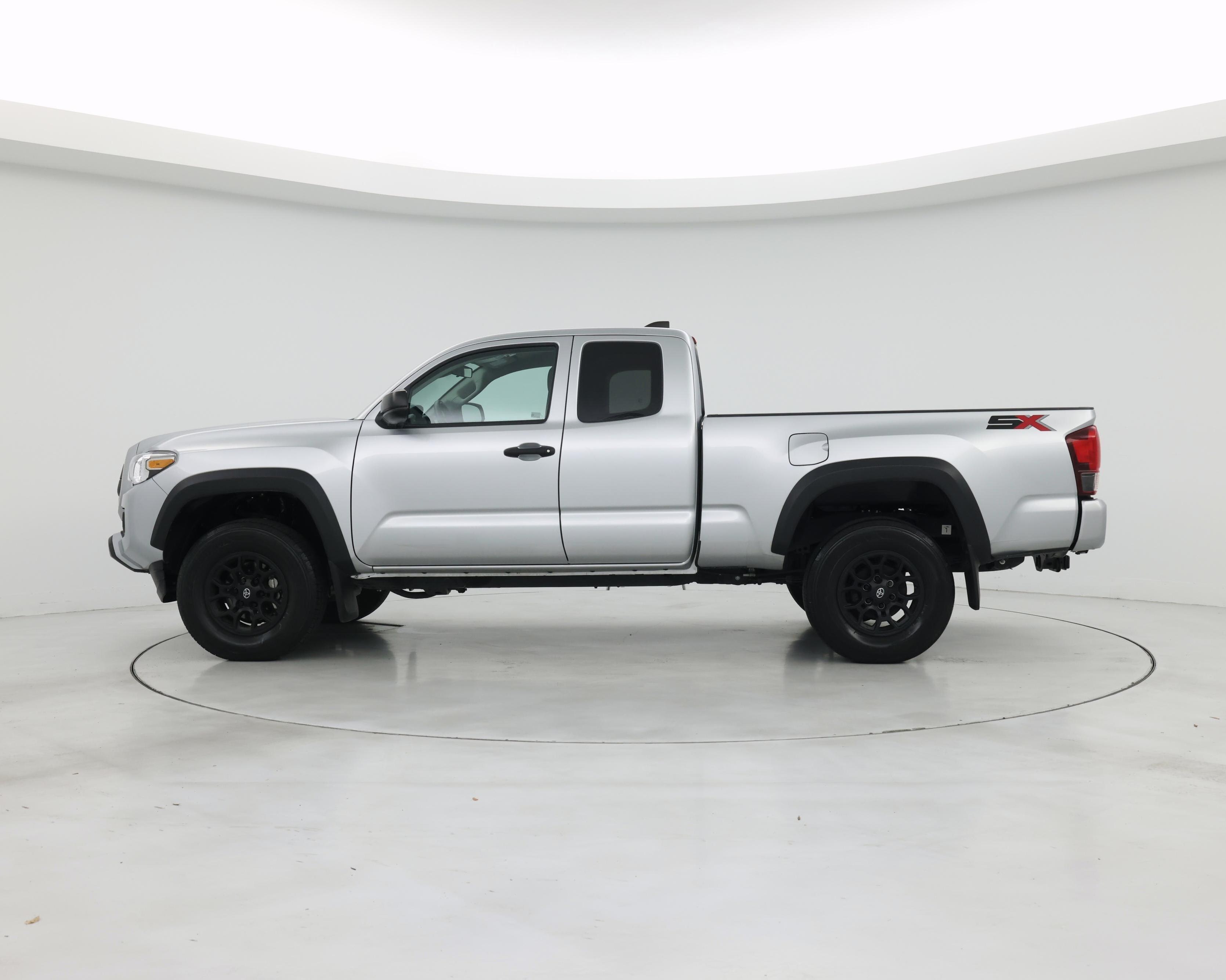 Thumbnail: 2022 Toyota Tacoma - 3