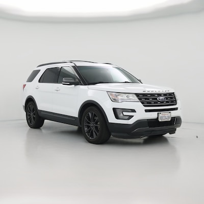 White 2017 Ford Explorer XLT