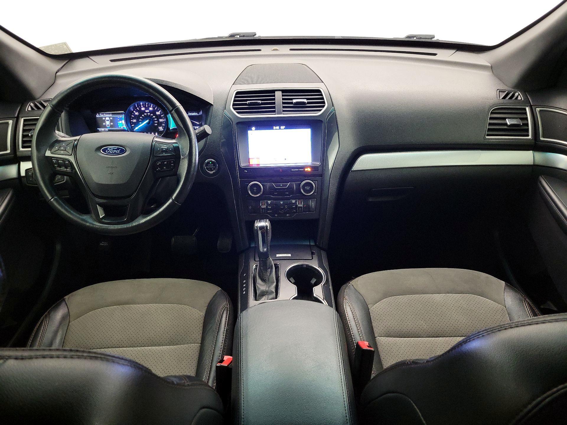 Thumbnail: 2017 Ford Explorer - 9