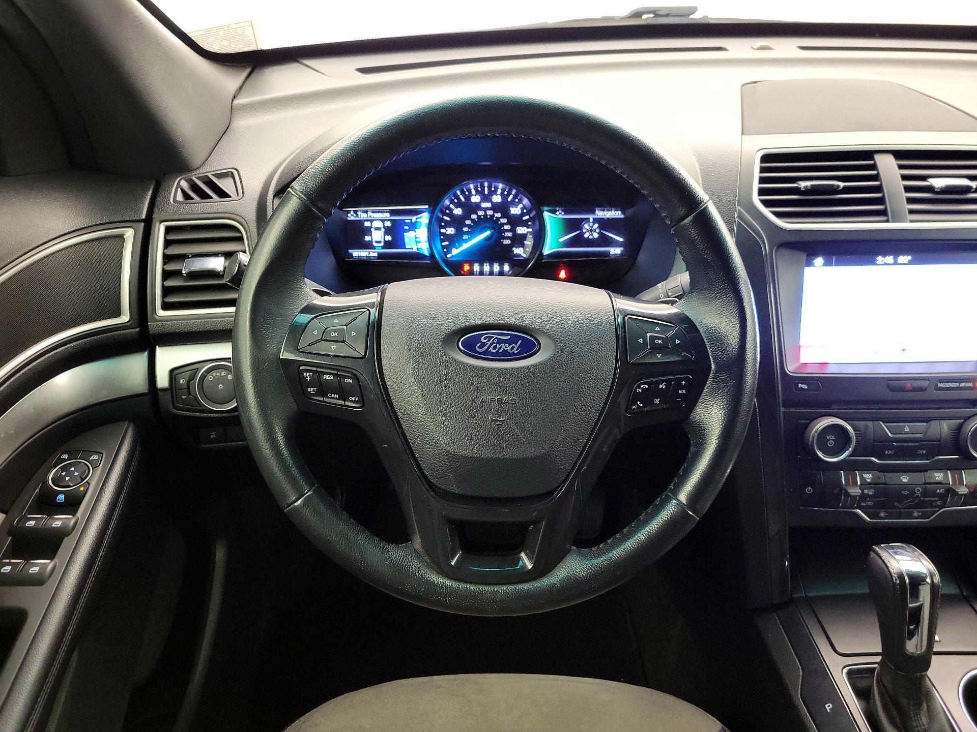 Thumbnail: 2017 Ford Explorer - 10