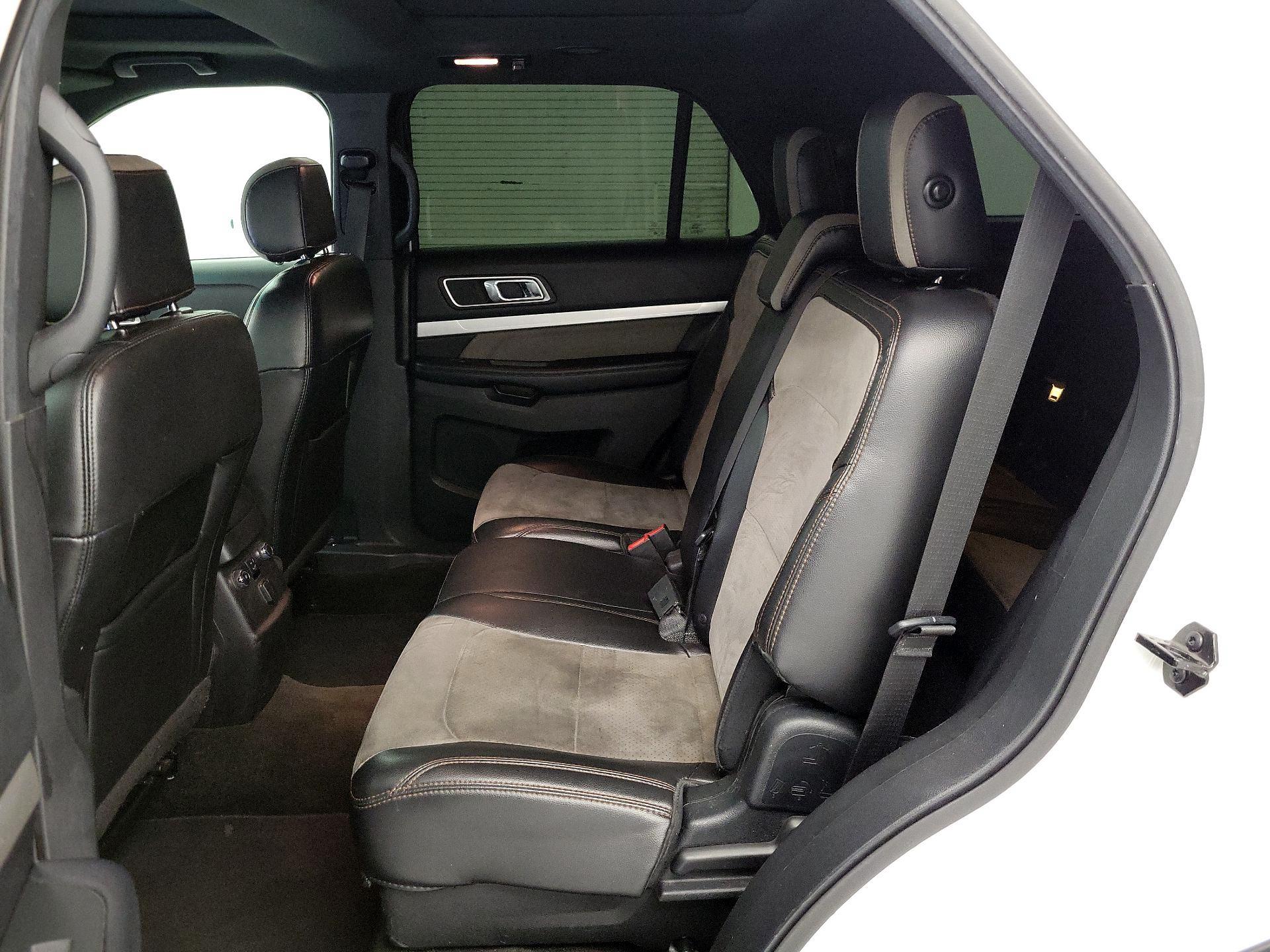 Thumbnail: 2017 Ford Explorer - 18