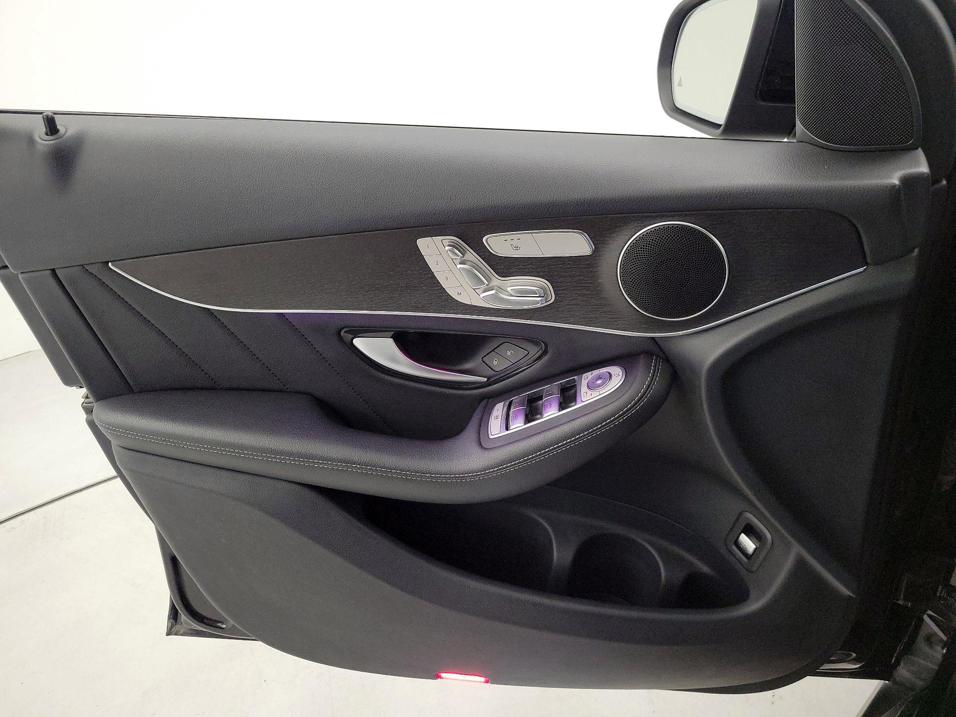 Thumbnail: 2022 Mercedes-Benz GLC - 12