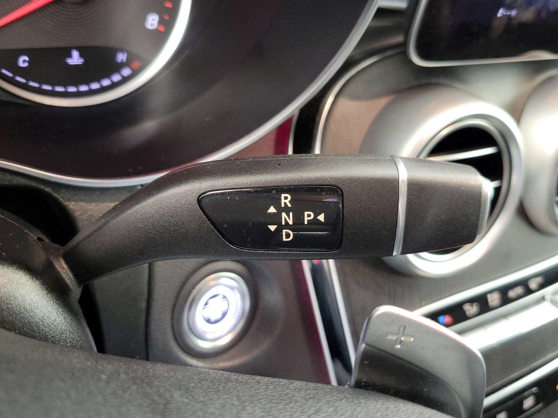 Thumbnail: 2022 Mercedes-Benz GLC - 16