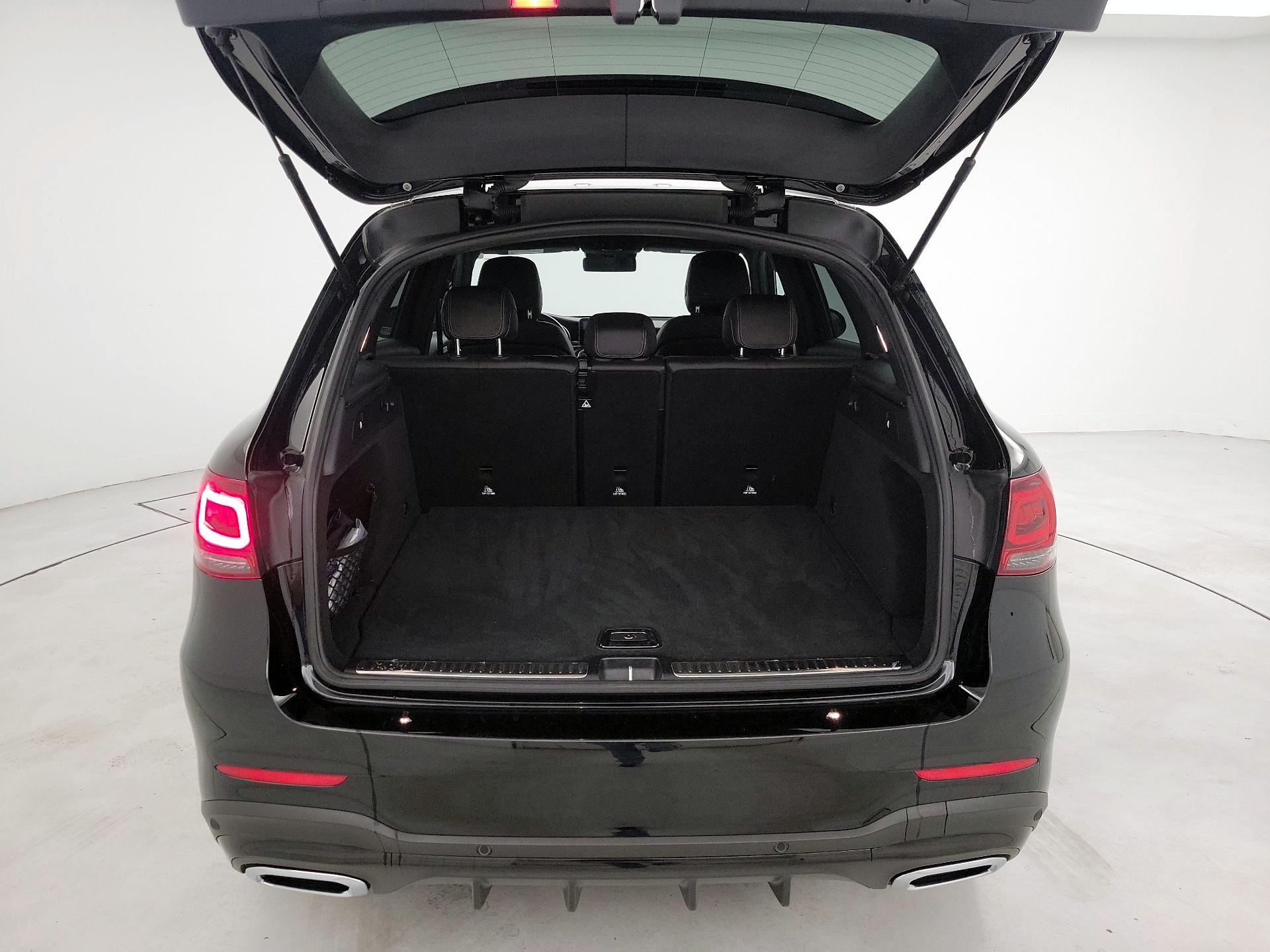 Thumbnail: 2022 Mercedes-Benz GLC - 18