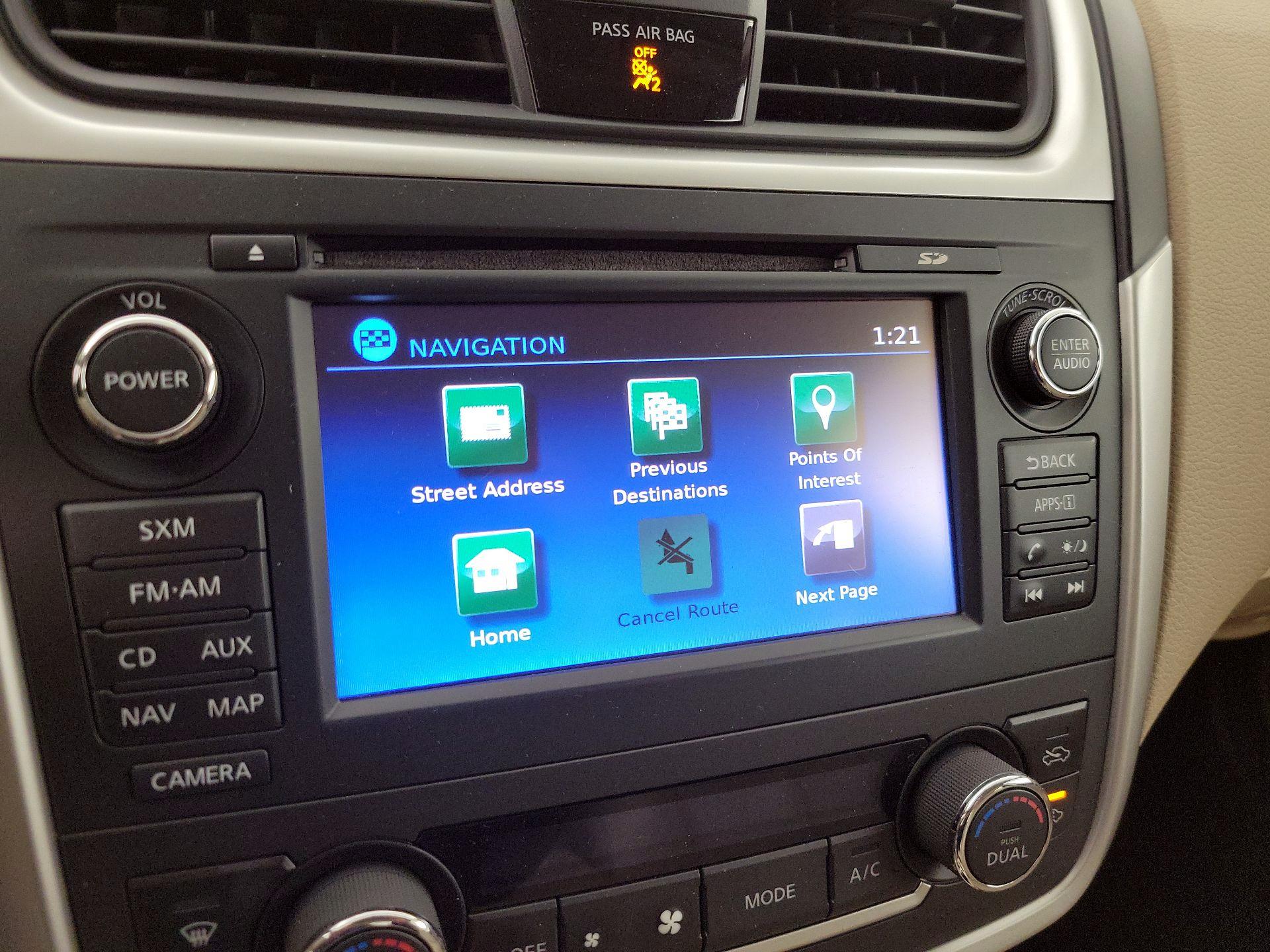 Thumbnail: 2016 Nissan Altima - 14