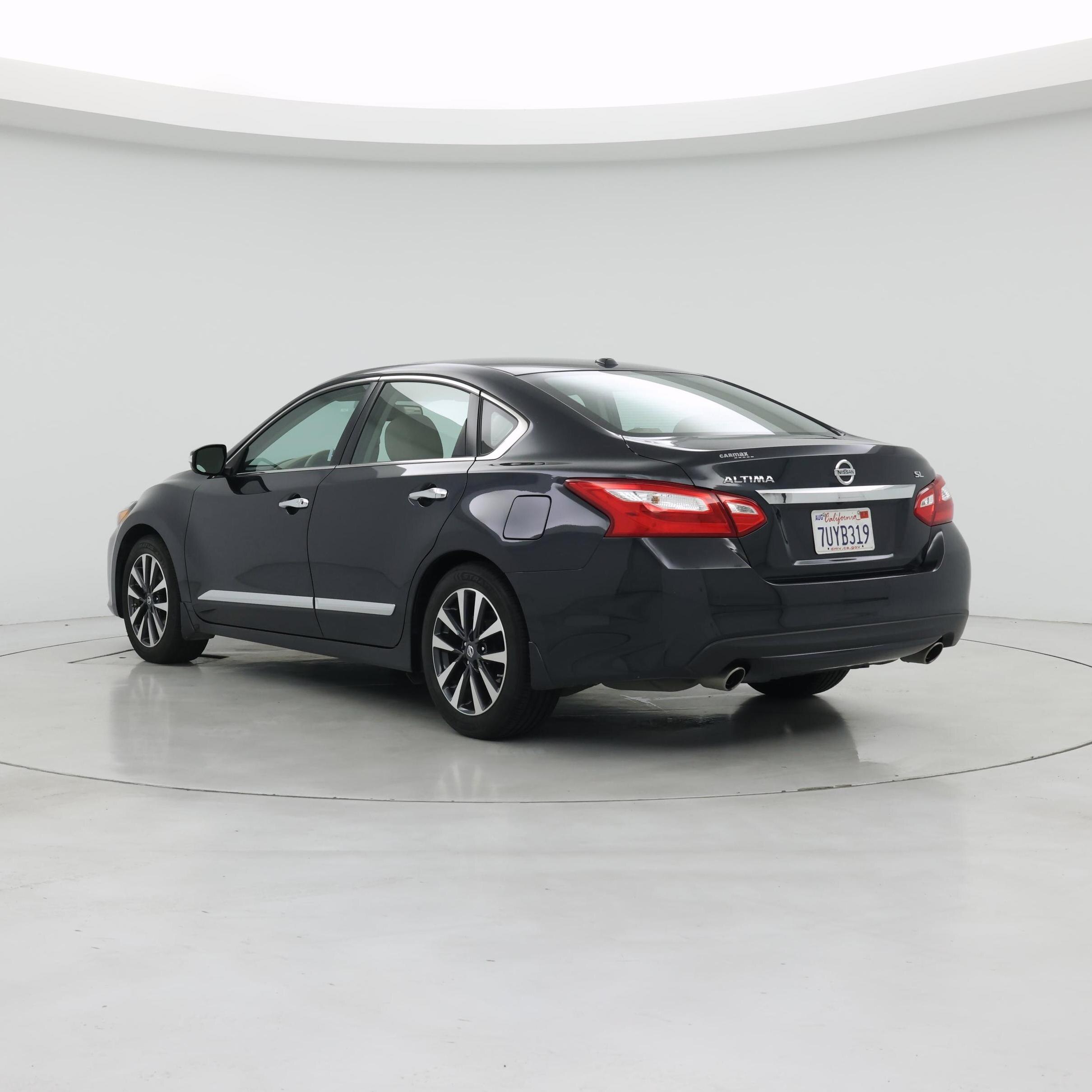 Thumbnail: 2016 Nissan Altima - 2