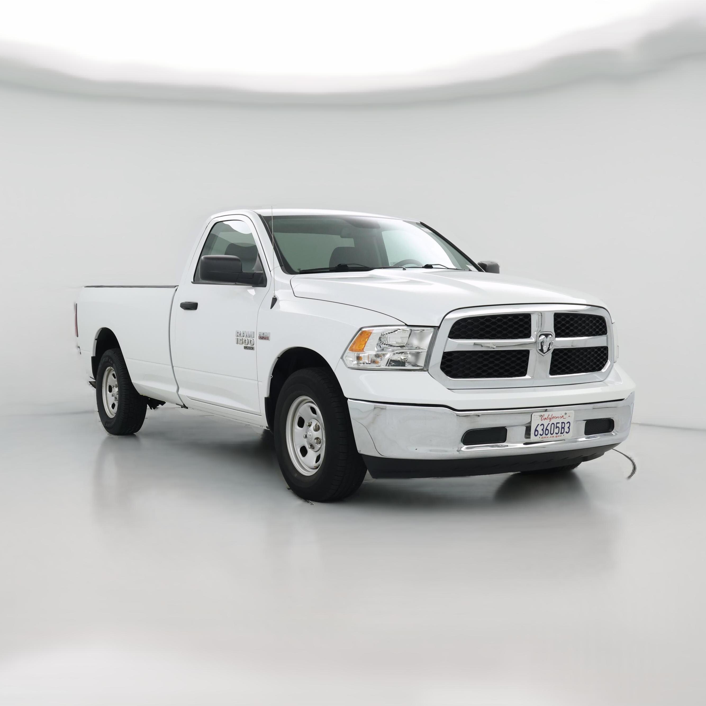 Thumbnail: 2019 RAM 1500 Classic - 1