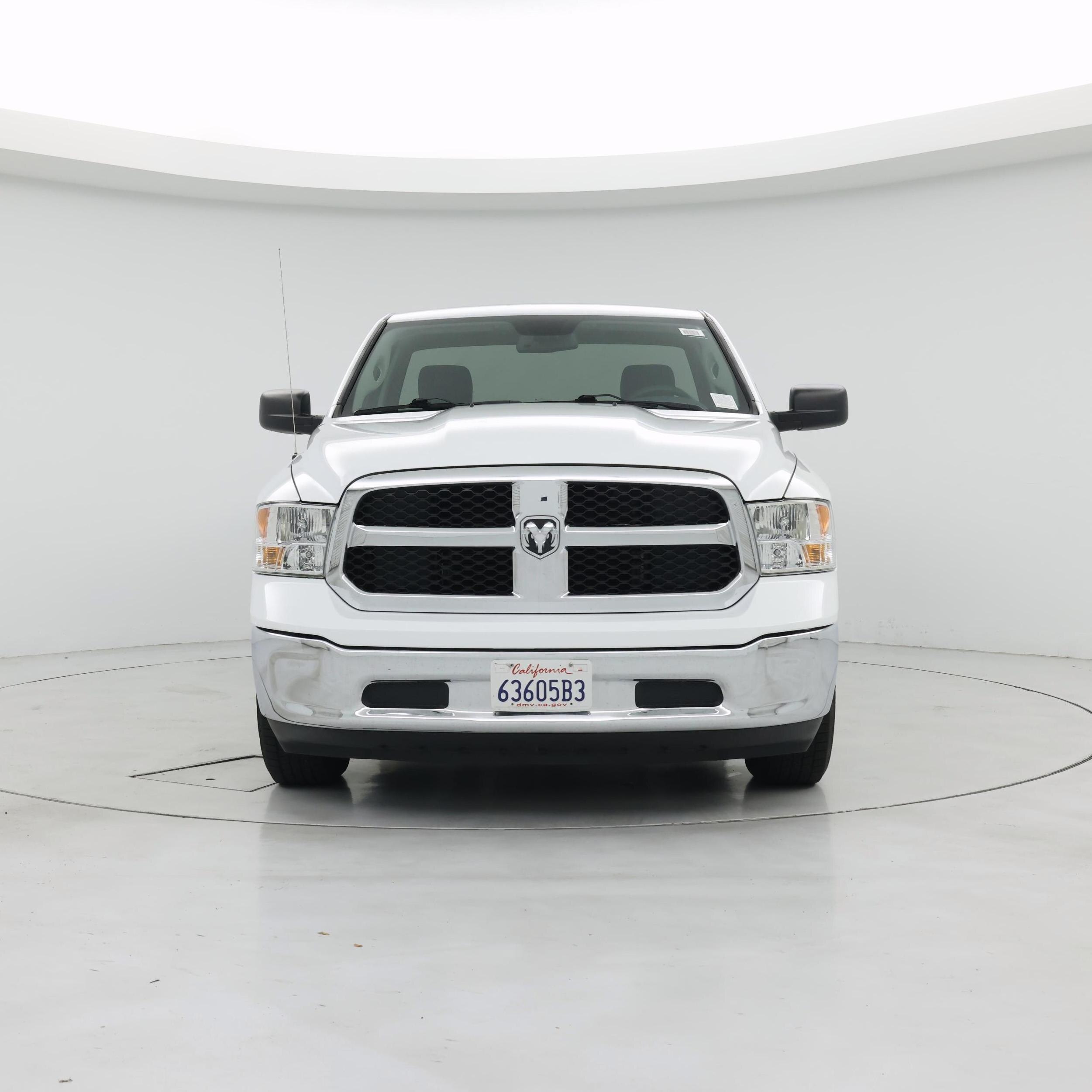 Thumbnail: 2019 RAM 1500 Classic - 5