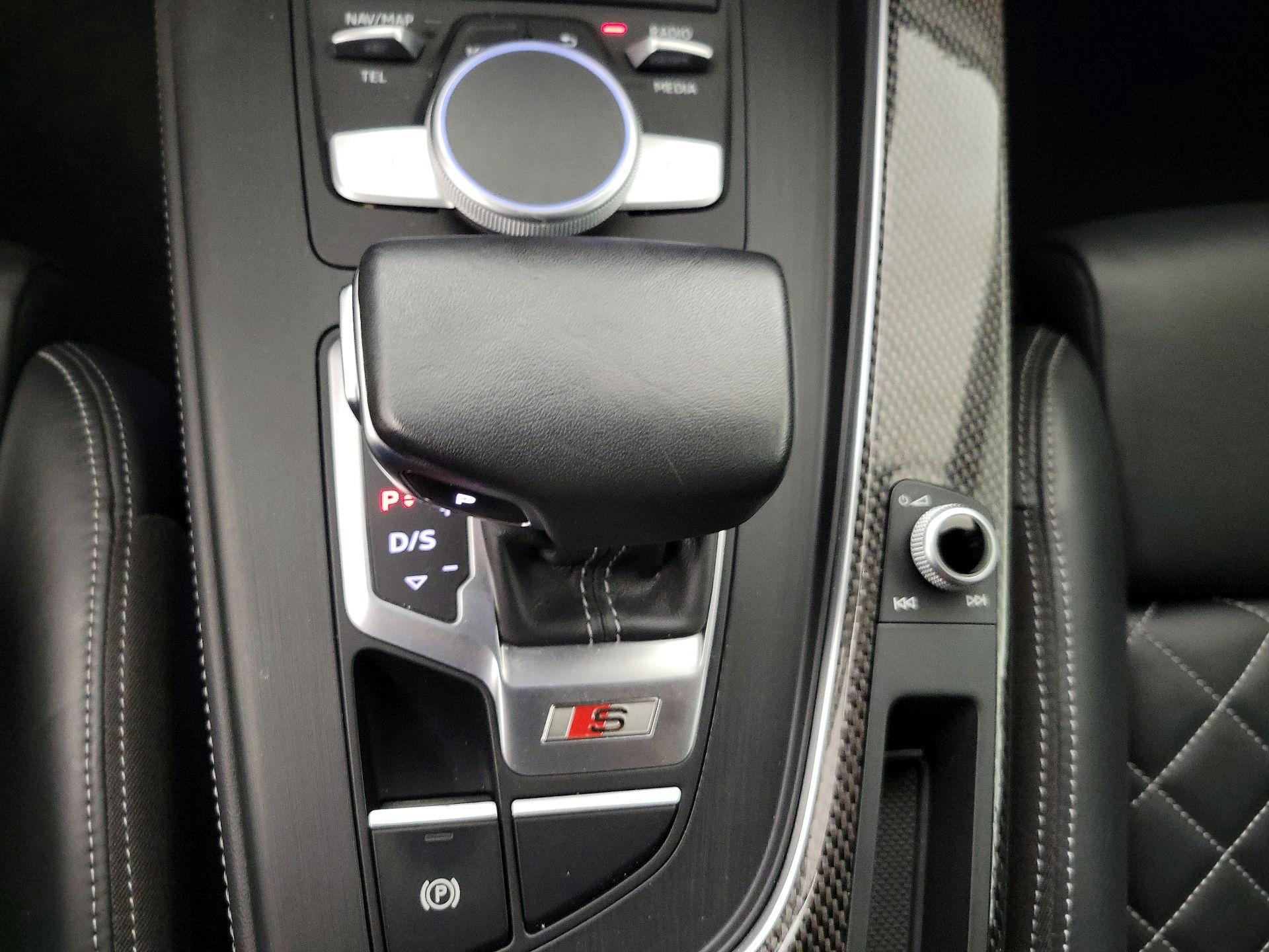 Thumbnail: 2018 Audi S5 - 16