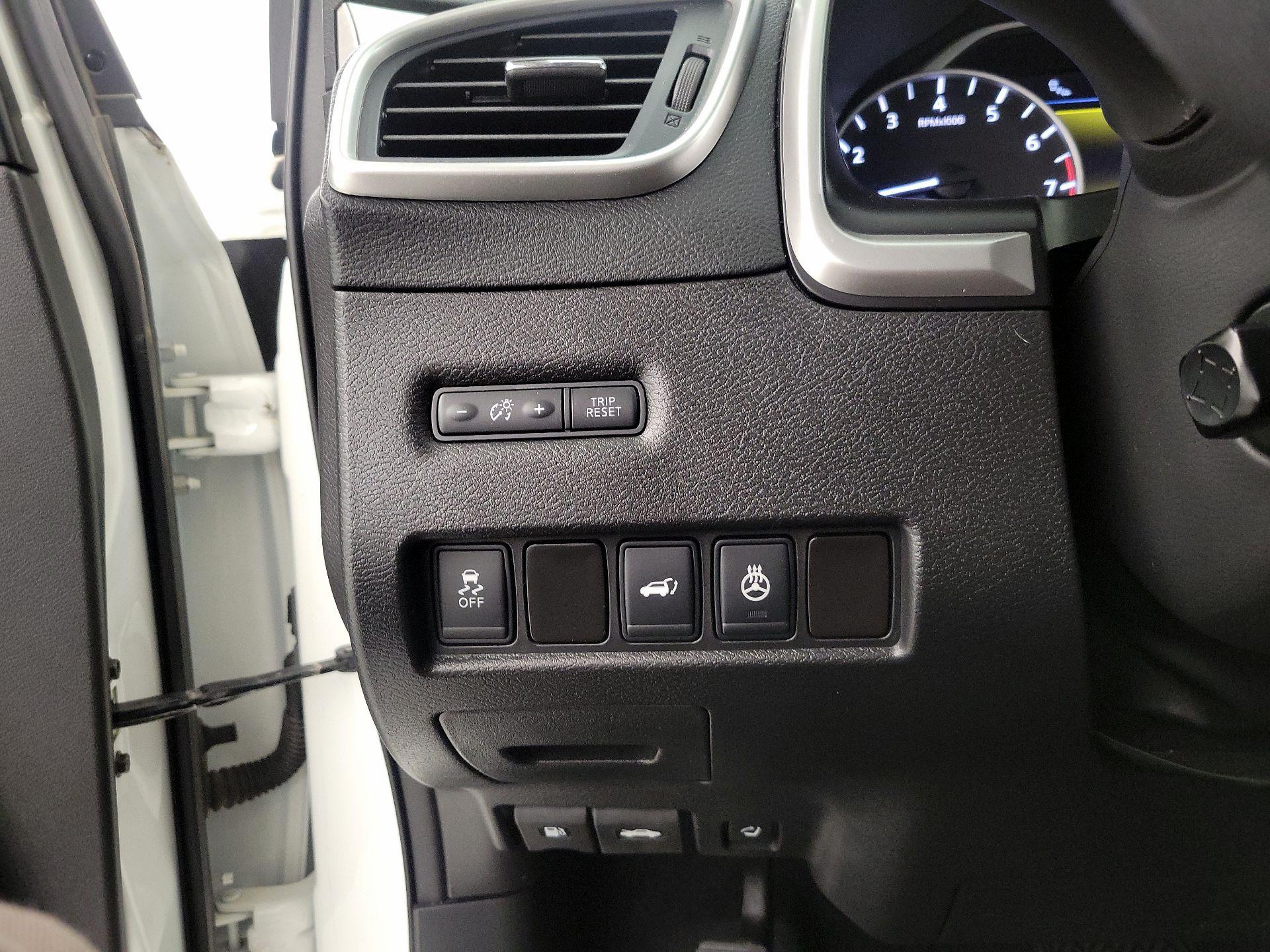 Thumbnail: 2015 Nissan Murano - 13