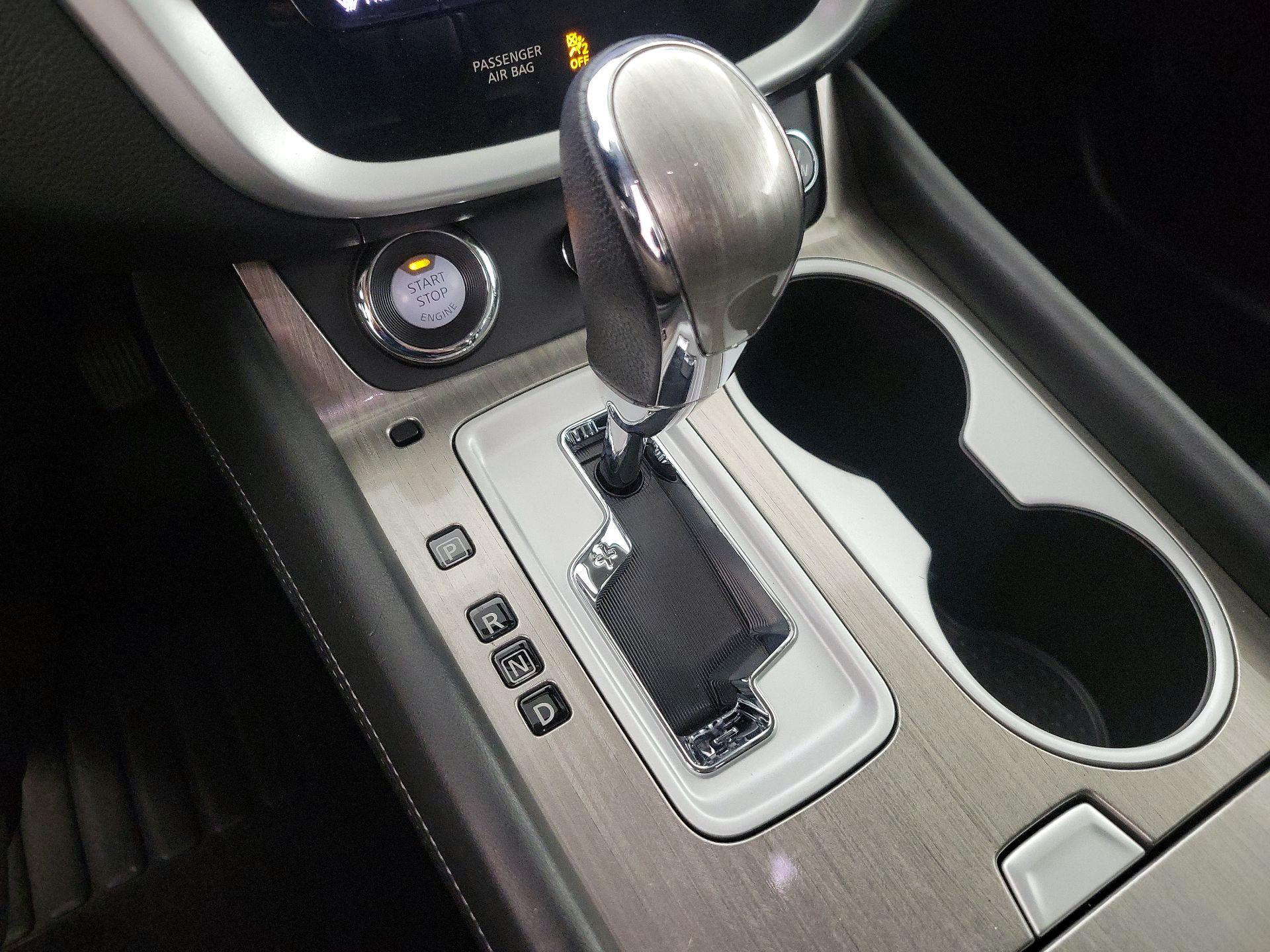 Thumbnail: 2015 Nissan Murano - 17