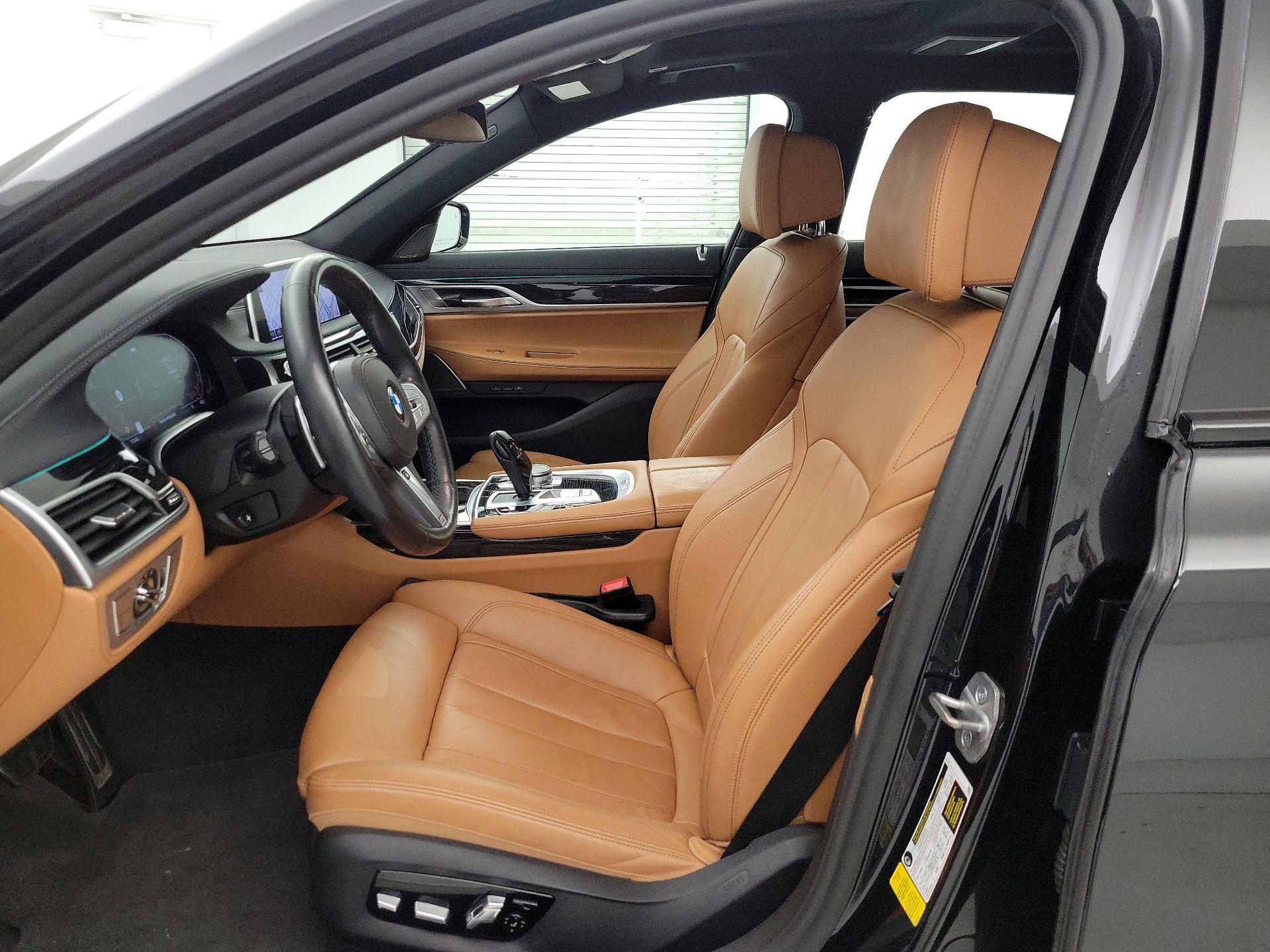 Thumbnail: 2022 BMW 7 Series - 11