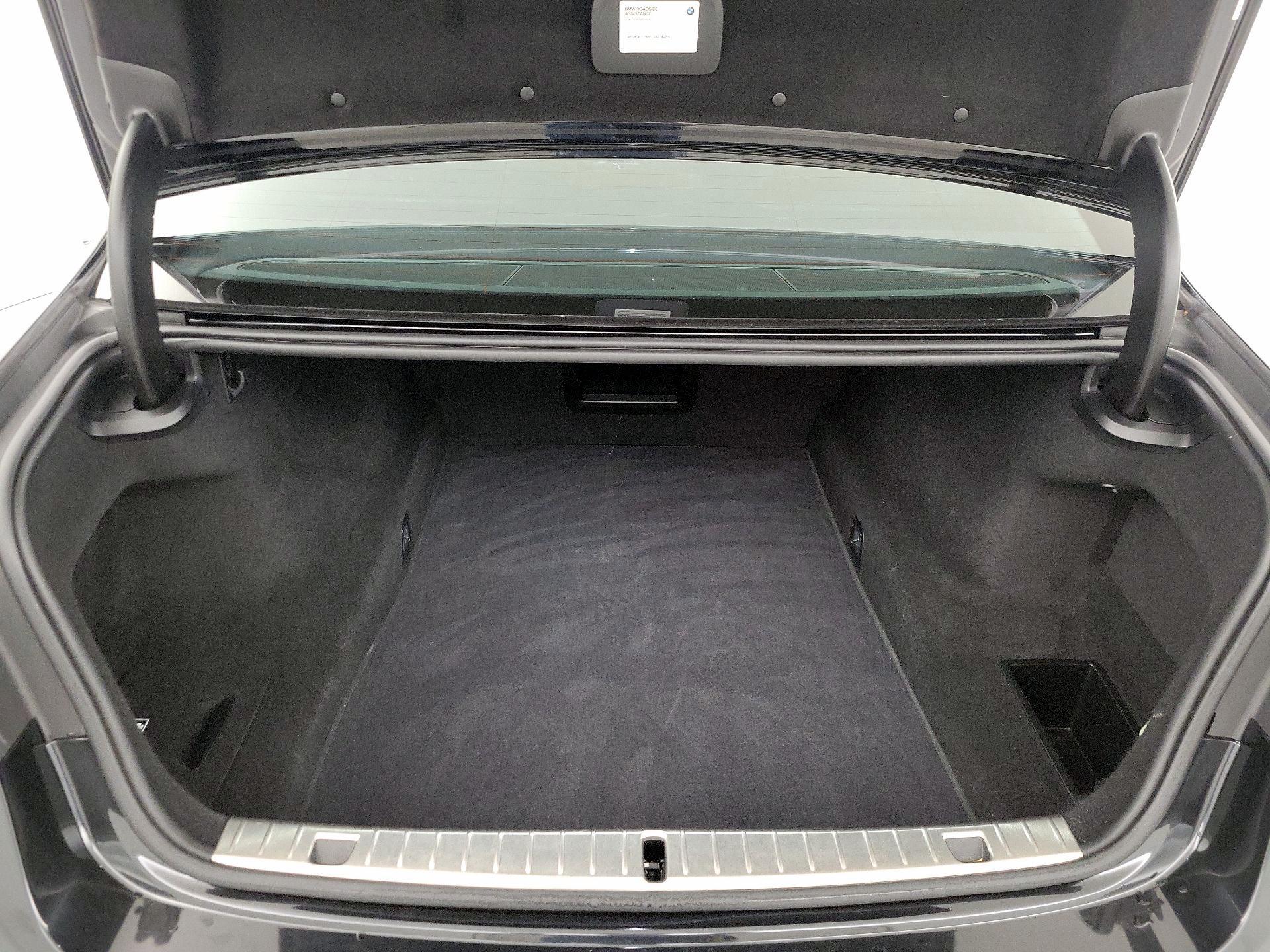 Thumbnail: 2022 BMW 7 Series - 20