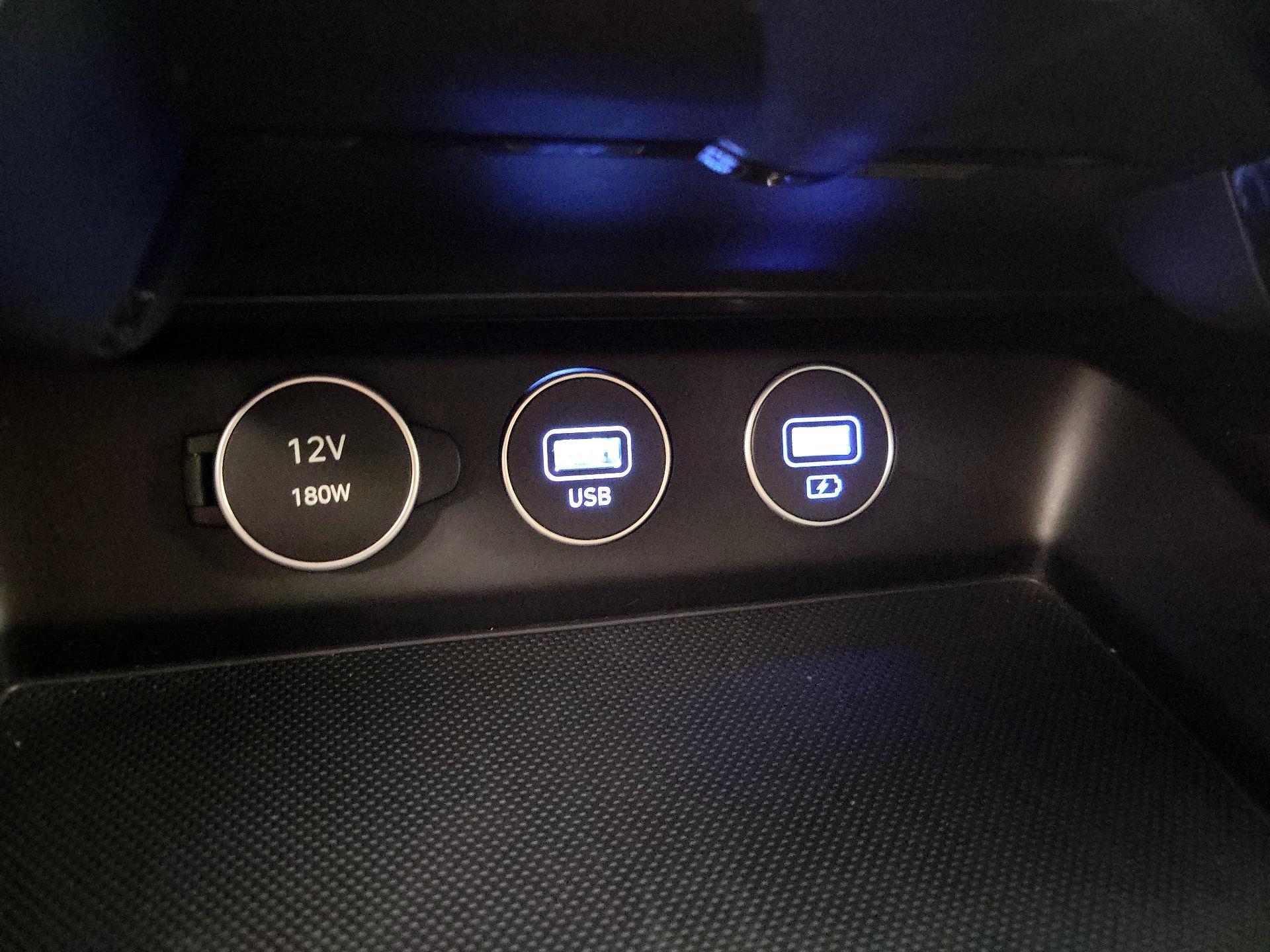 Thumbnail: 2023 Genesis G70 - 19