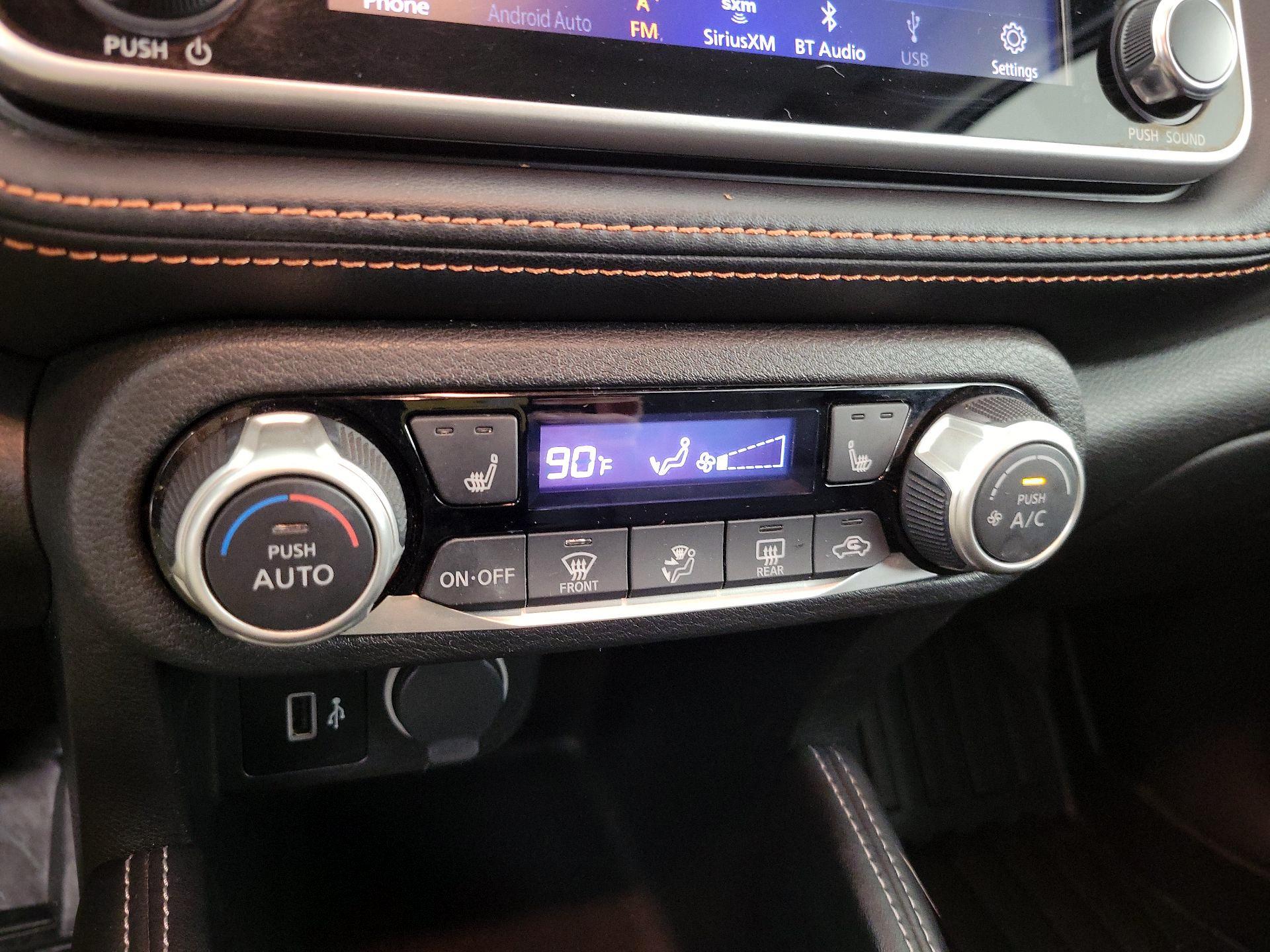 Thumbnail: 2019 Nissan Kicks - 15