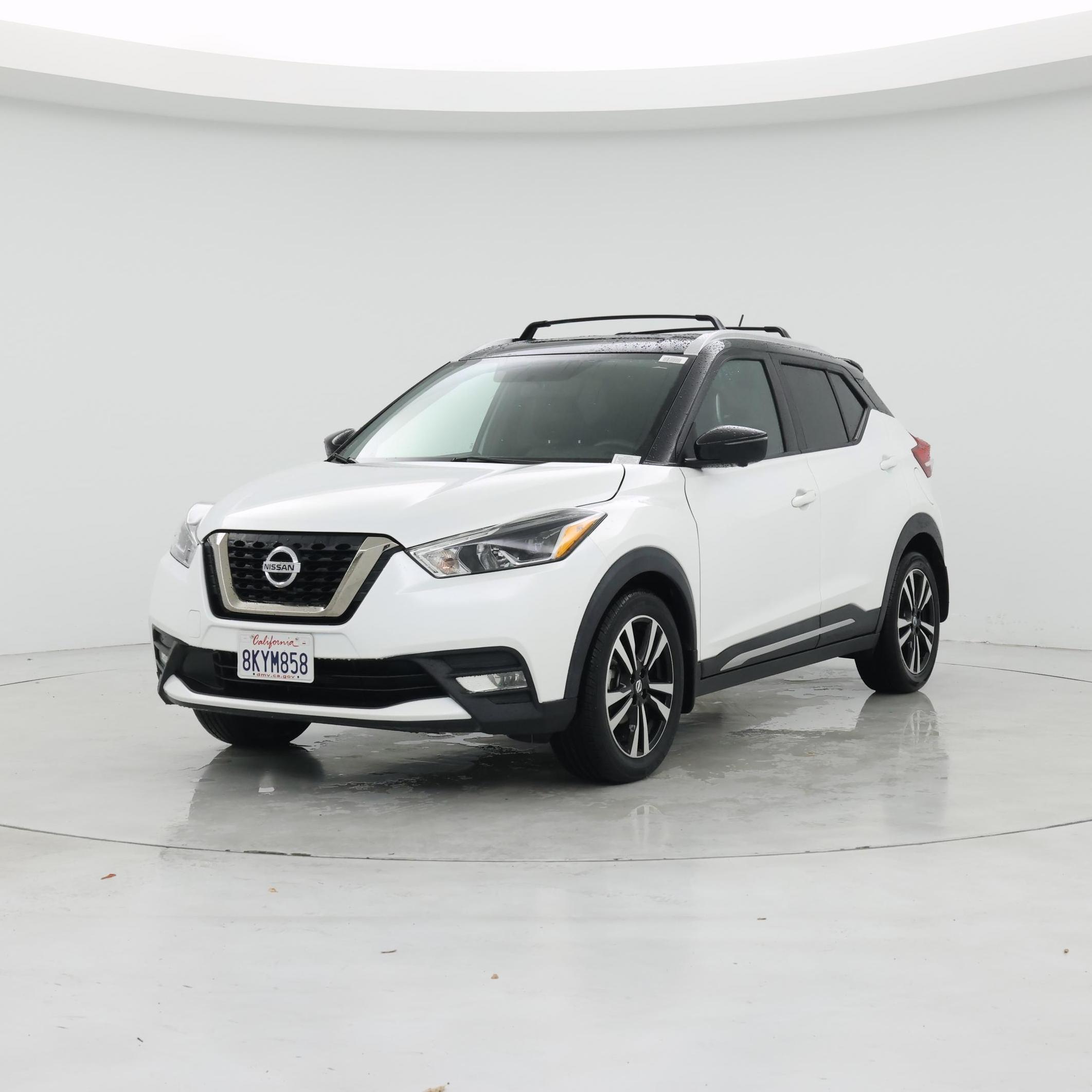 Thumbnail: 2019 Nissan Kicks - 4