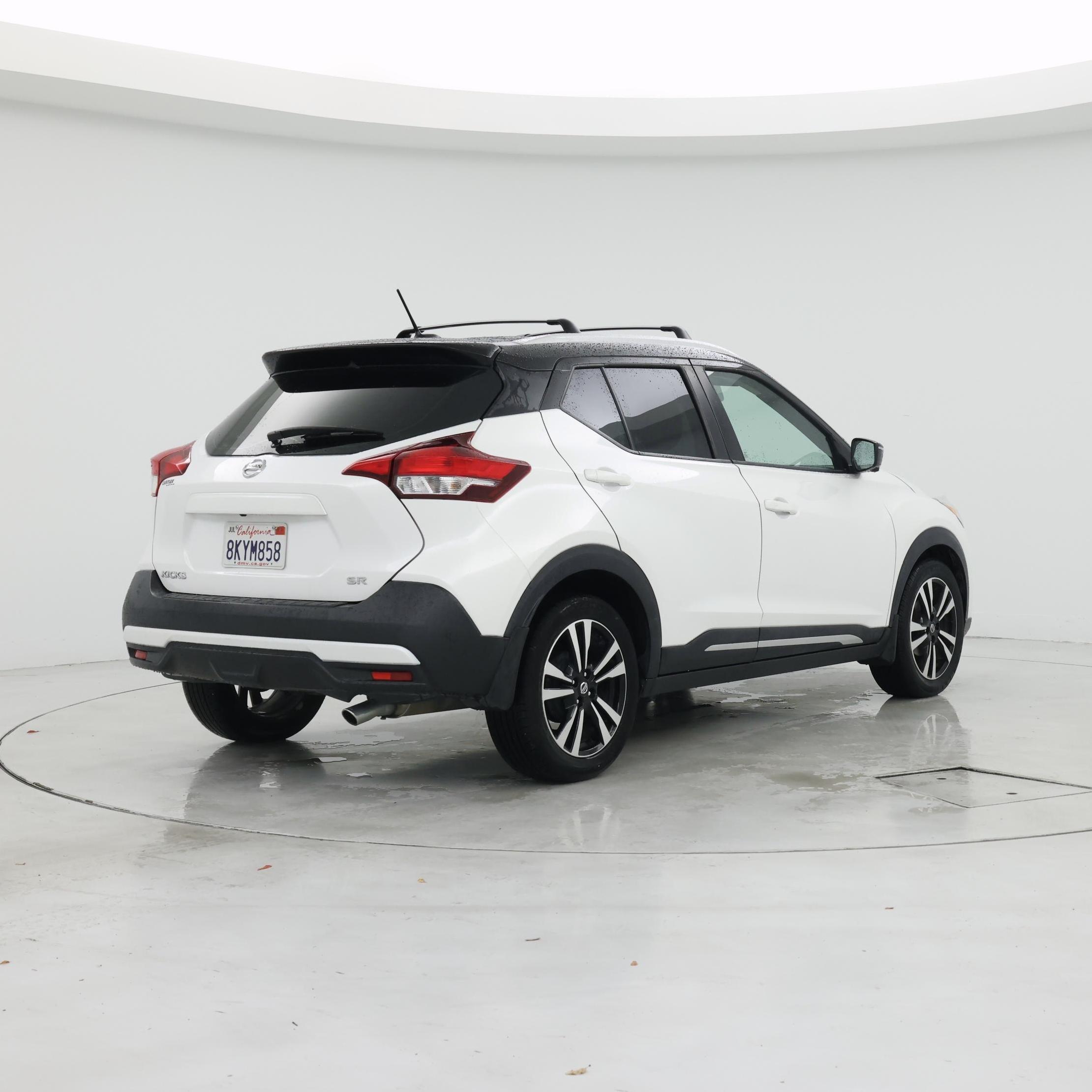Thumbnail: 2019 Nissan Kicks - 8