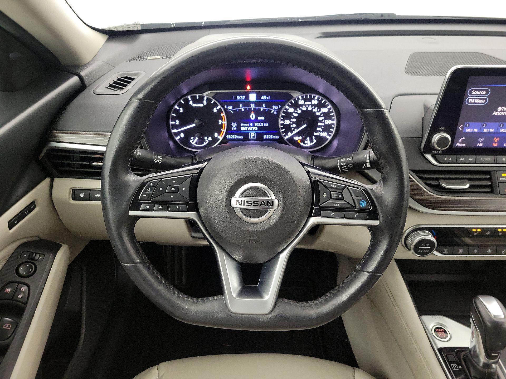 Thumbnail: 2019 Nissan Altima - 10