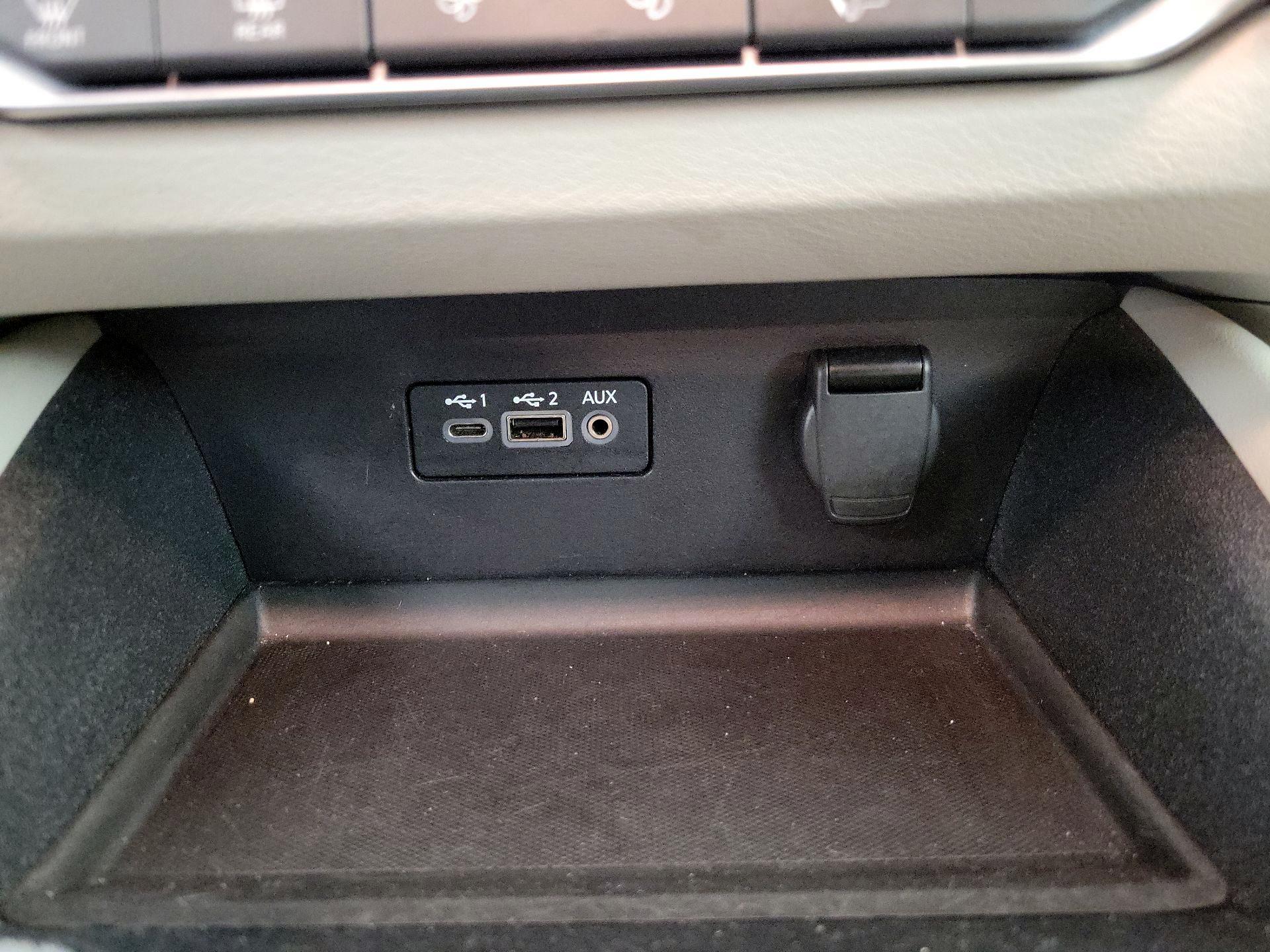 Thumbnail: 2019 Nissan Altima - 18