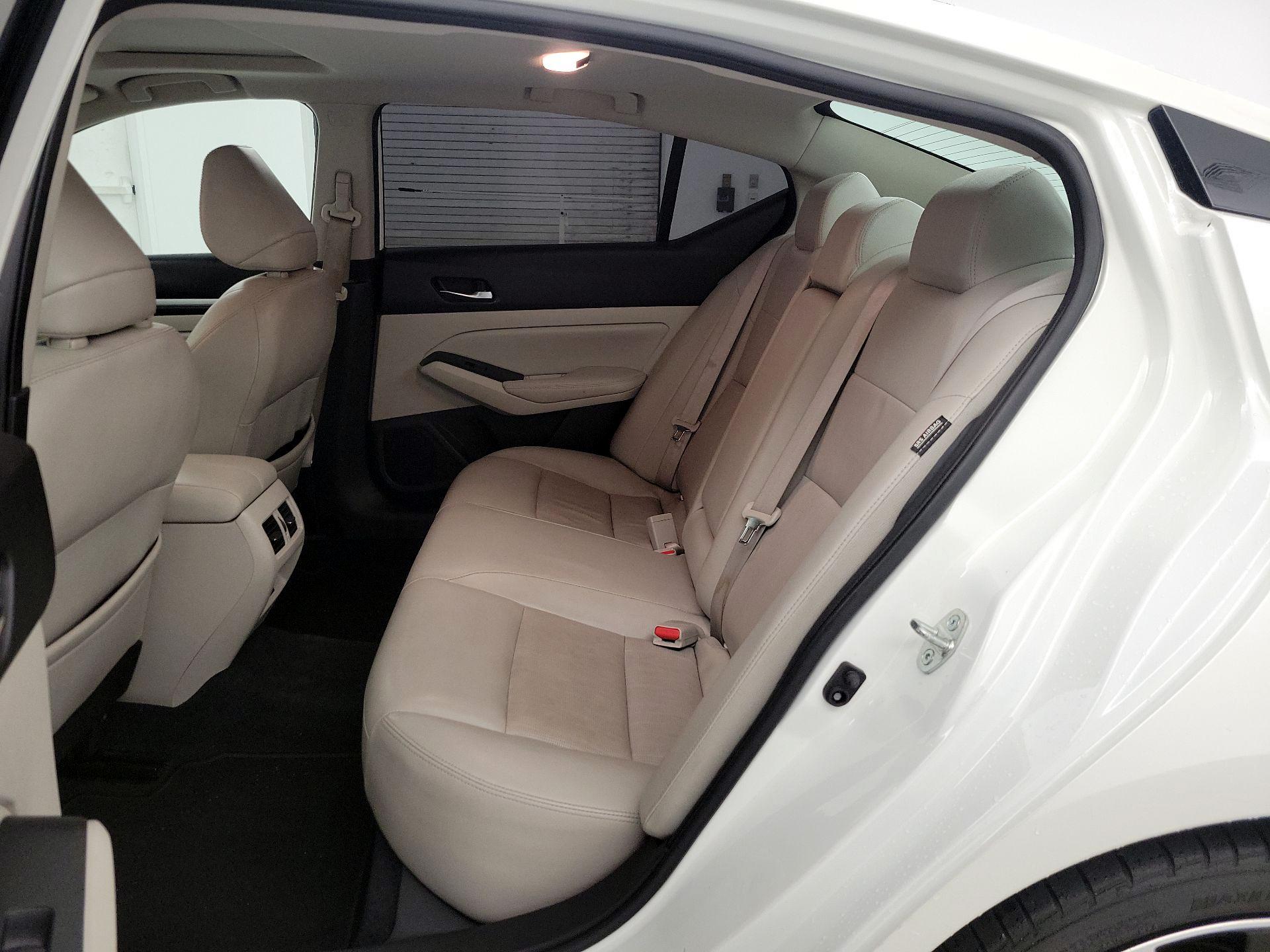 Thumbnail: 2019 Nissan Altima - 19