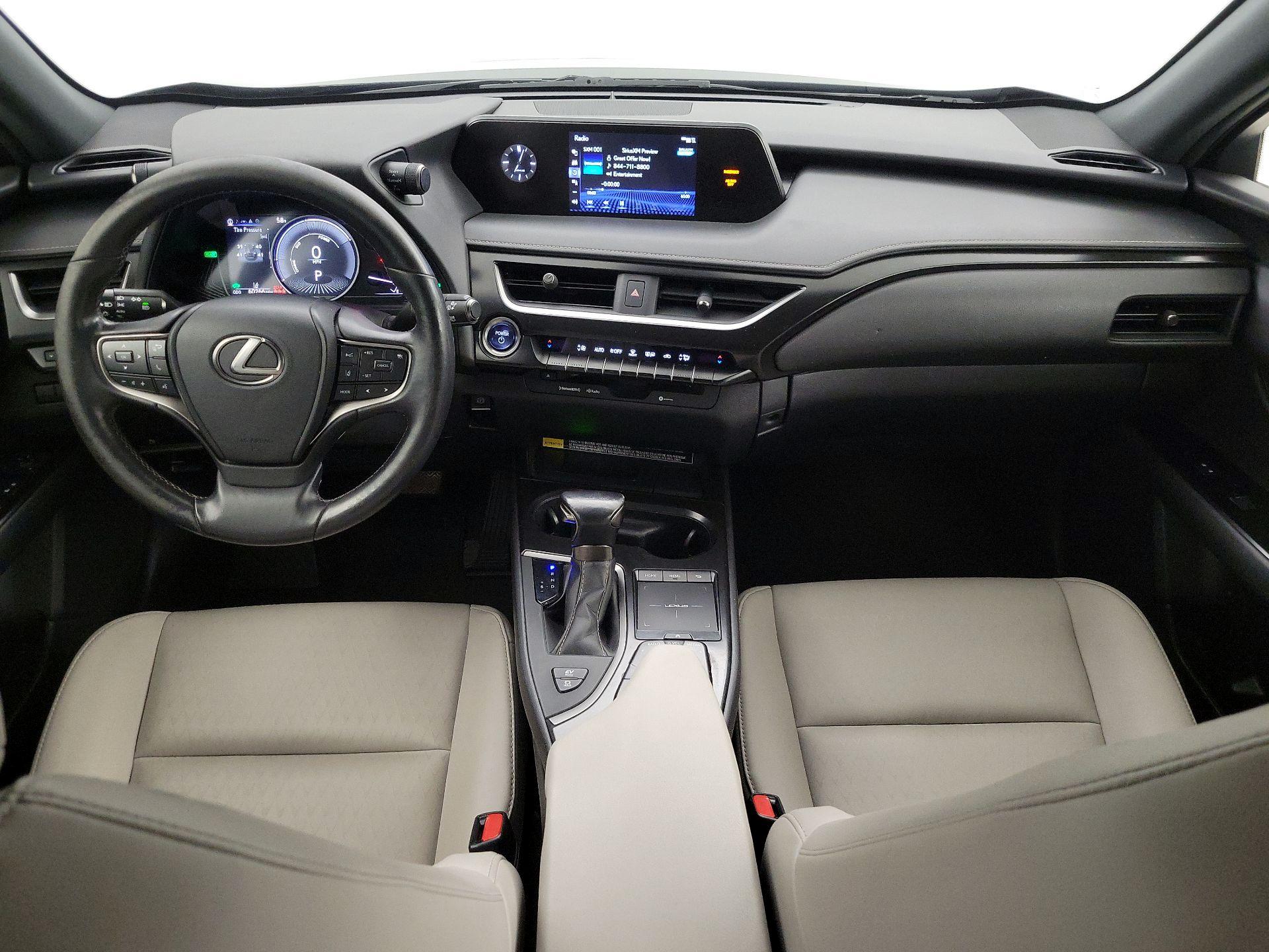 Thumbnail: 2021 Lexus UX - 9