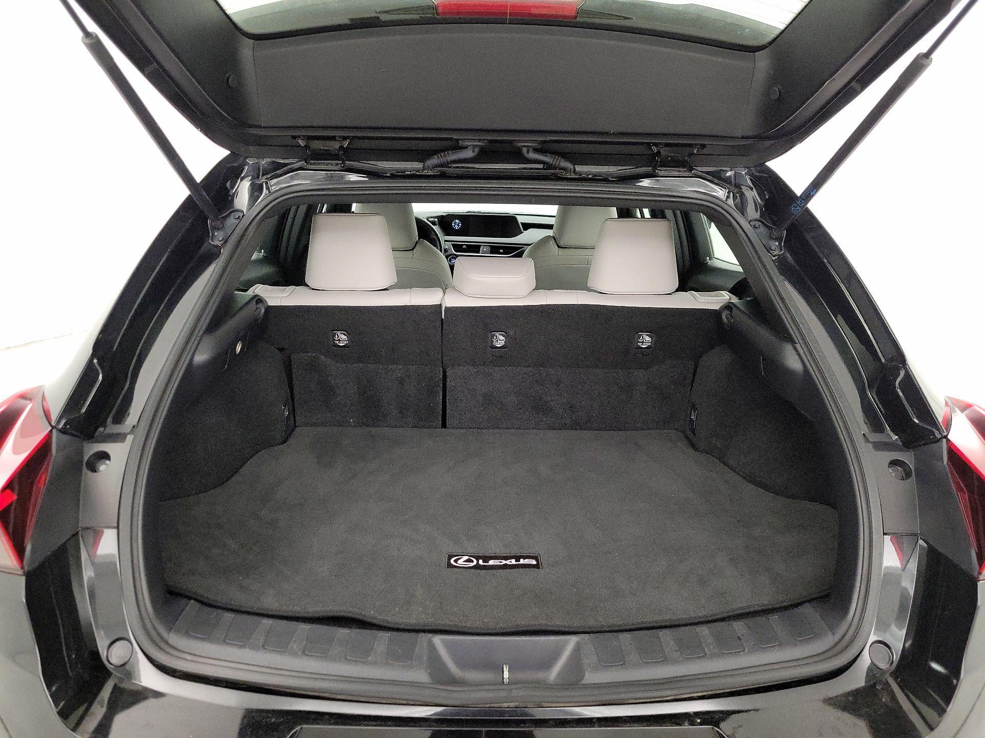 Thumbnail: 2021 Lexus UX - 20