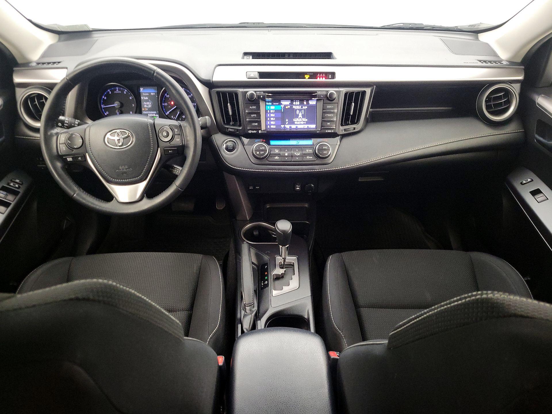 Thumbnail: 2018 Toyota RAV4 - 9