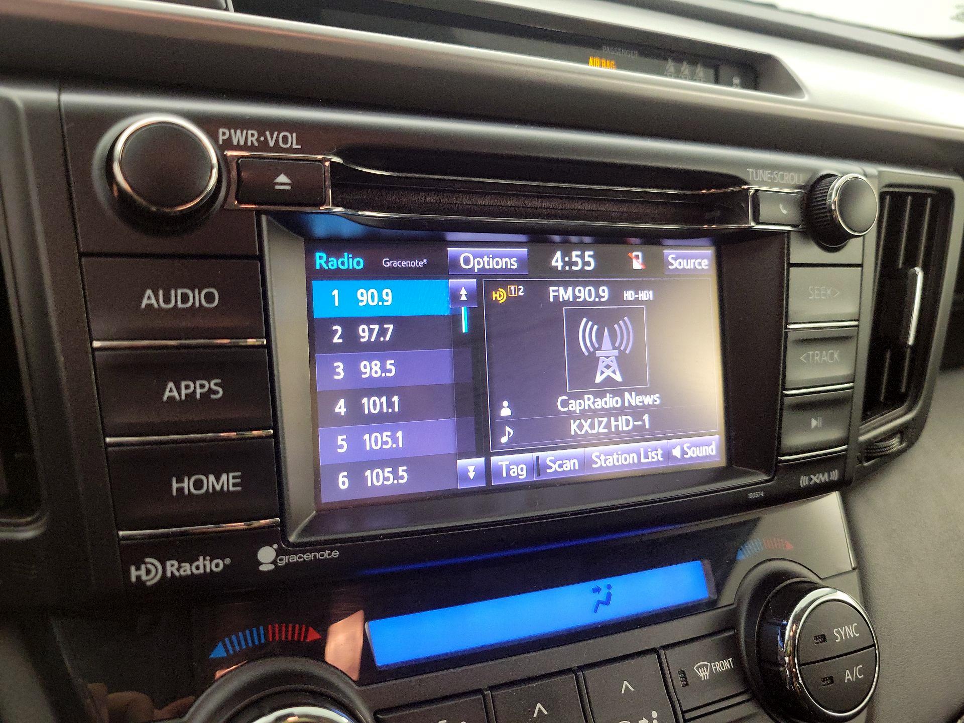 Thumbnail: 2018 Toyota RAV4 - 15