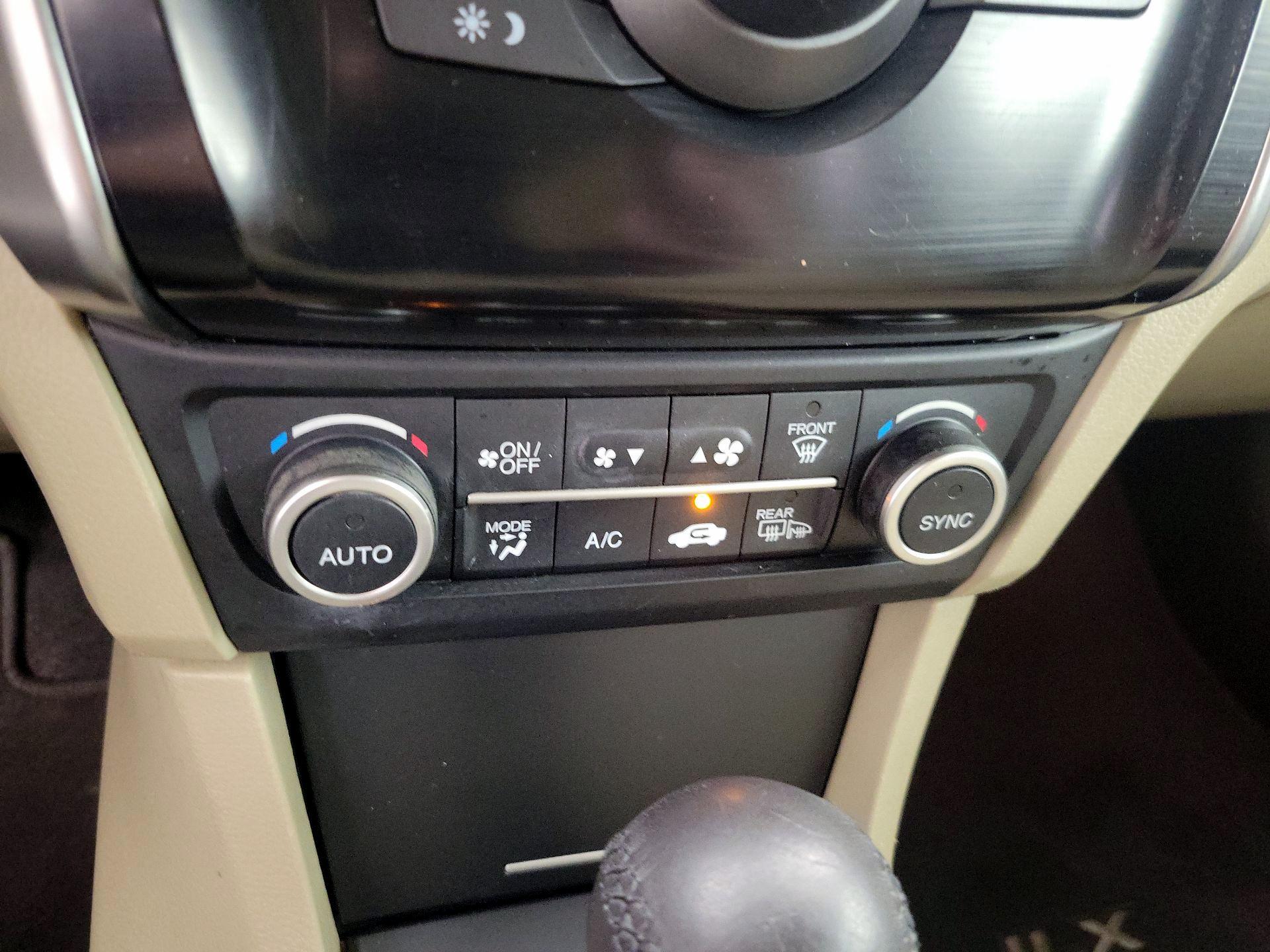 Thumbnail: 2017 Acura ILX - 16