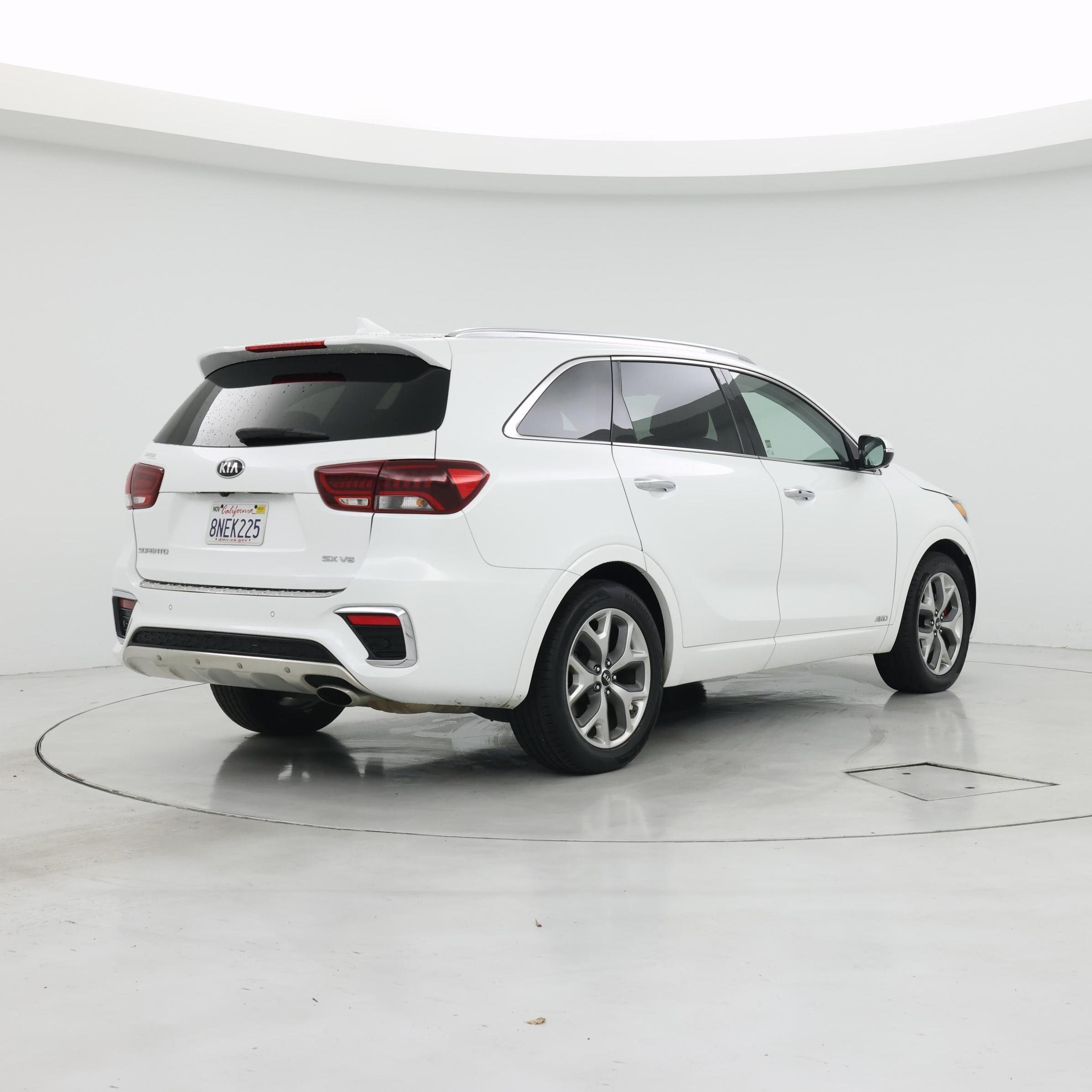 Thumbnail: 2019 Kia Sorento - 8