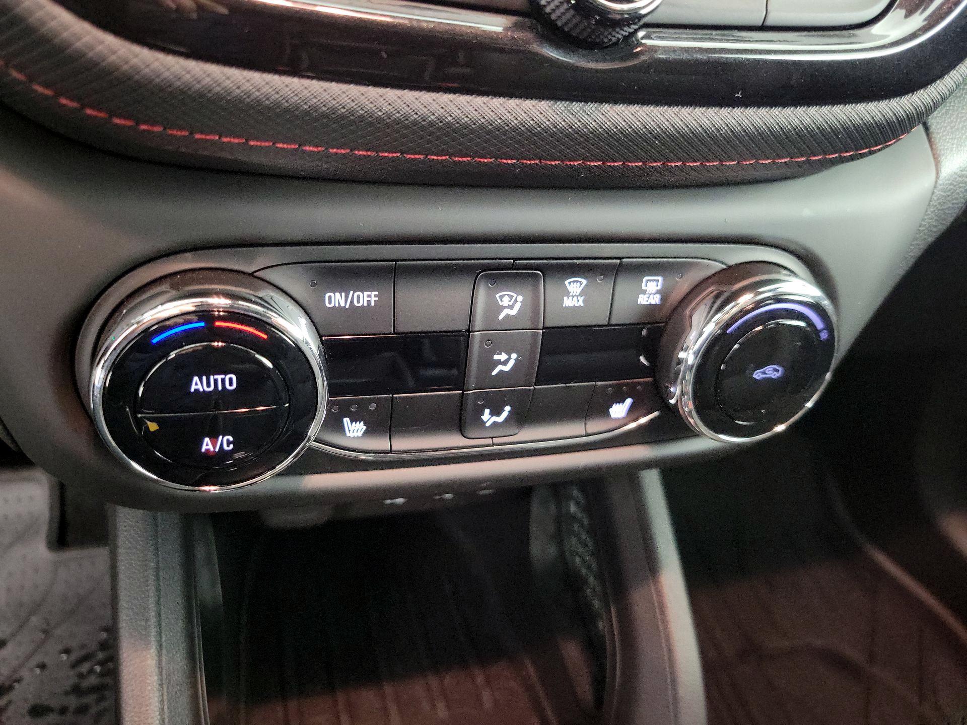 Thumbnail: 2023 Chevrolet TrailBlazer - 15