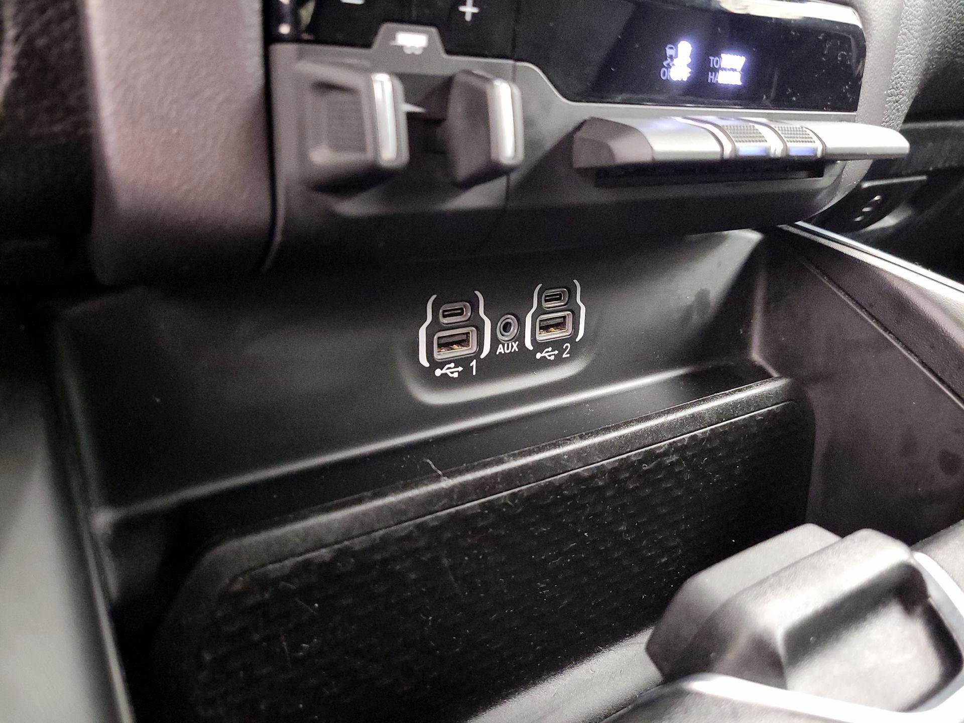 Thumbnail: 2023 RAM 1500 - 17